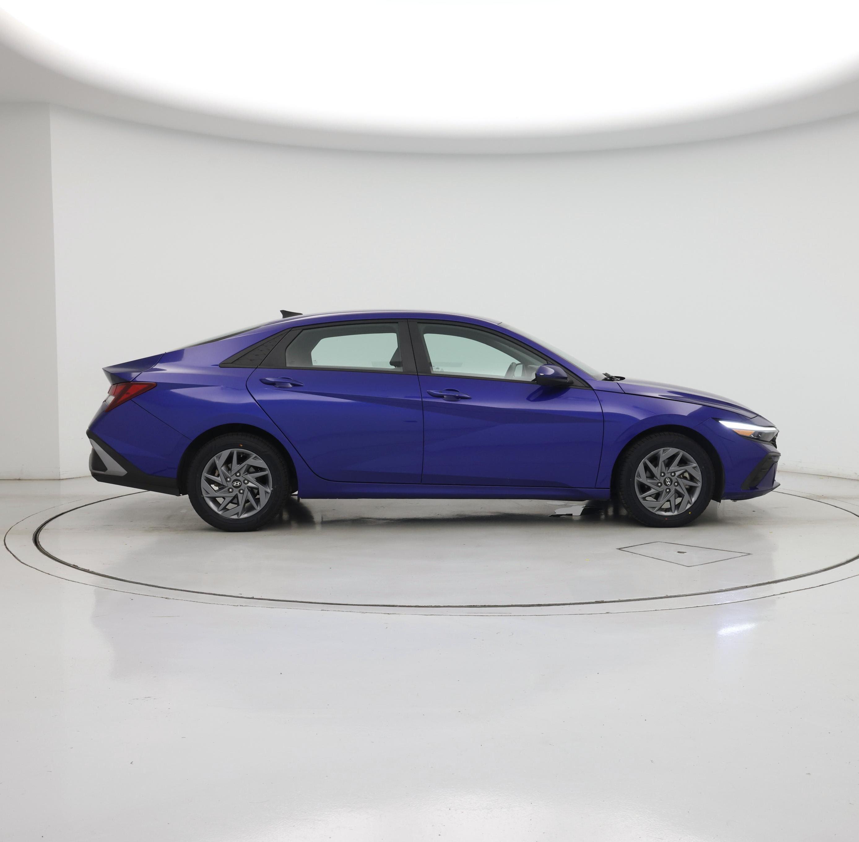 Thumbnail: 2024 Hyundai Elantra - 7