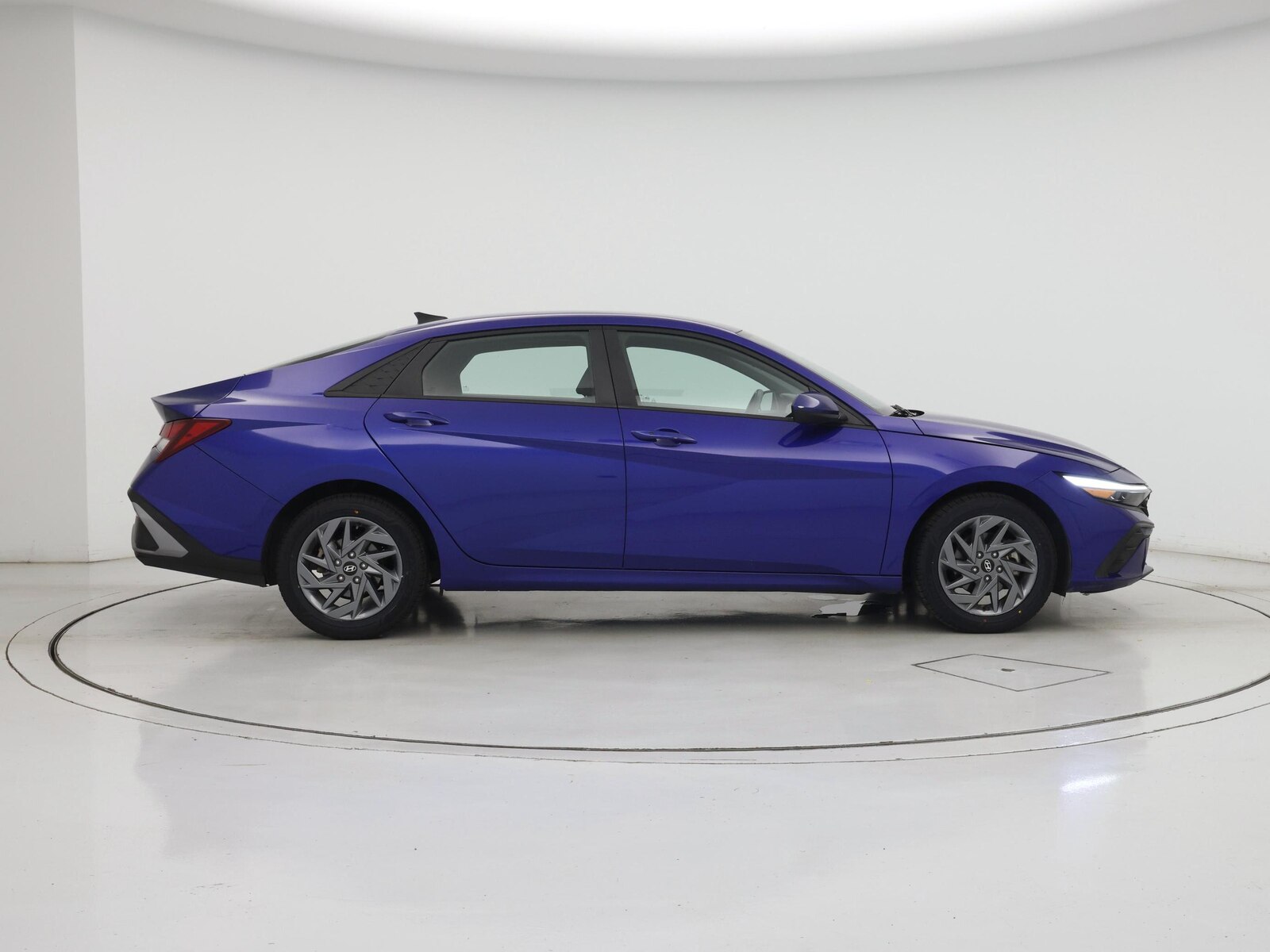 2024 Hyundai Elantra SEL - Photo 8
