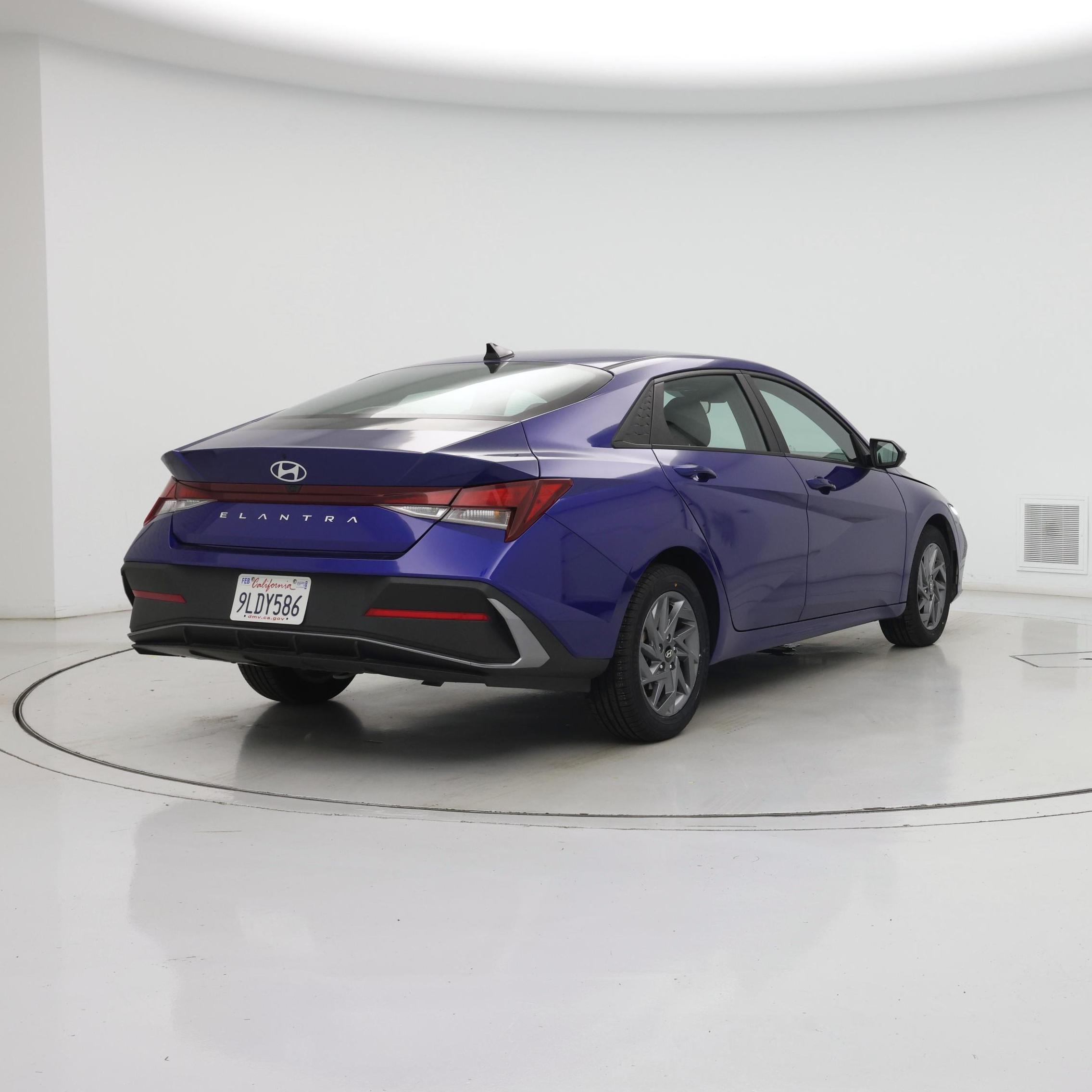 Thumbnail: 2024 Hyundai Elantra - 8