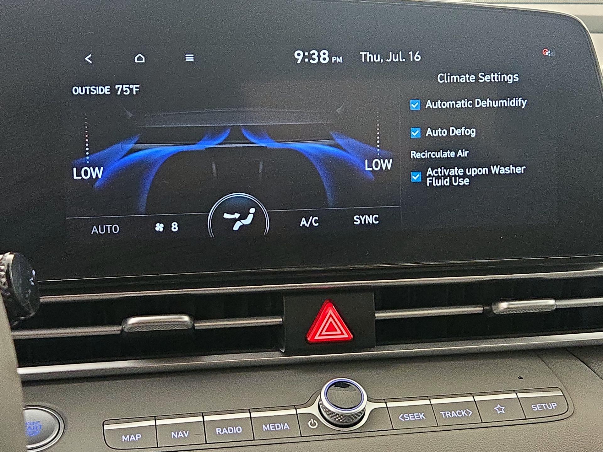 Thumbnail: 2023 Hyundai Elantra - 17