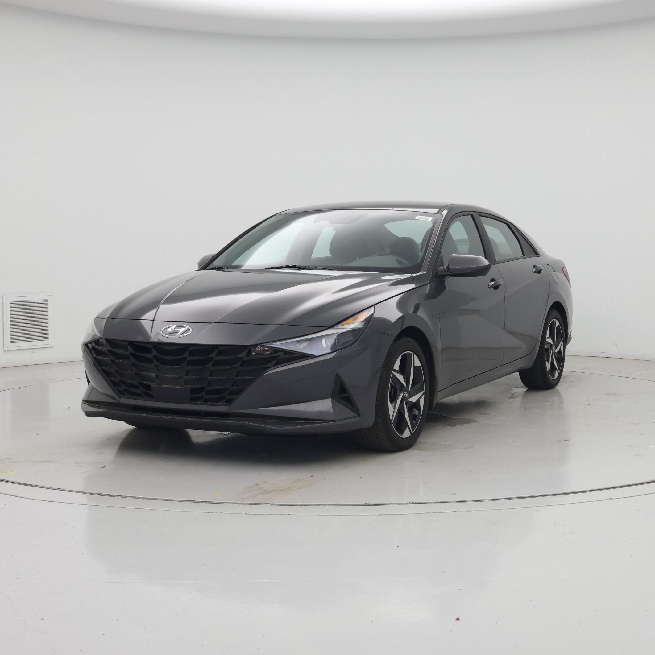 Thumbnail: 2023 Hyundai Elantra - 4