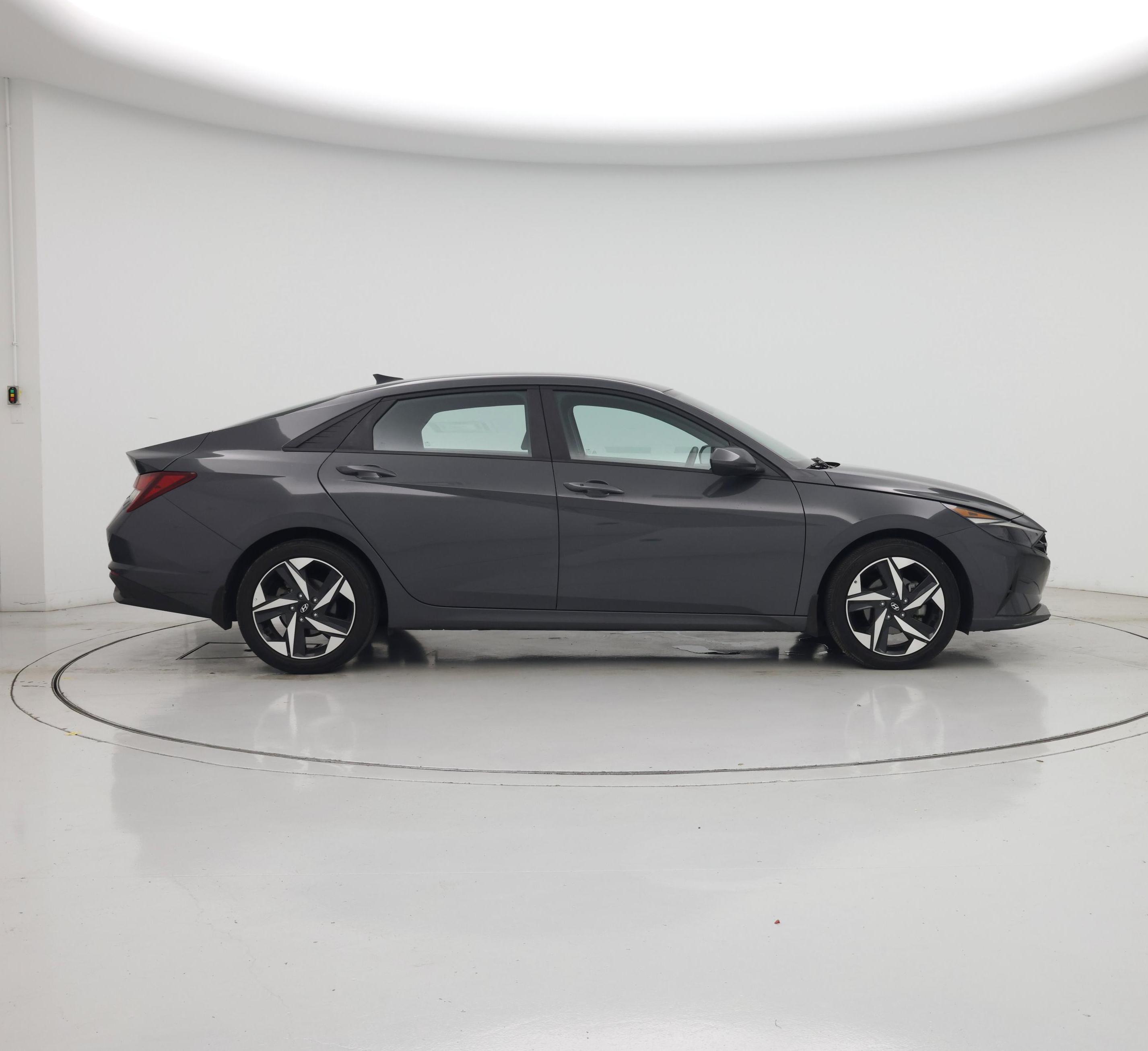 Thumbnail: 2023 Hyundai Elantra - 7