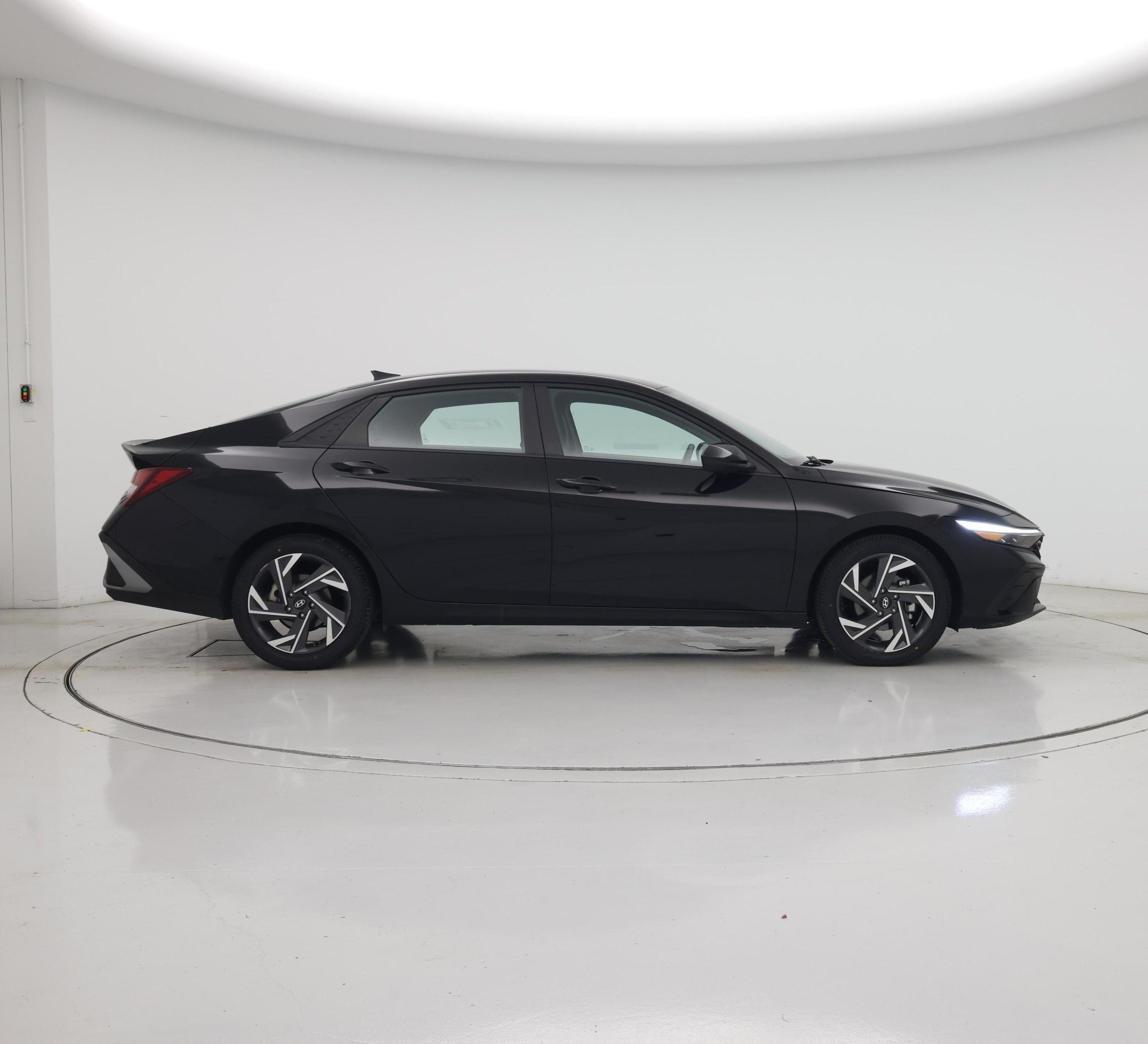 Thumbnail: 2025 Hyundai Elantra - 7