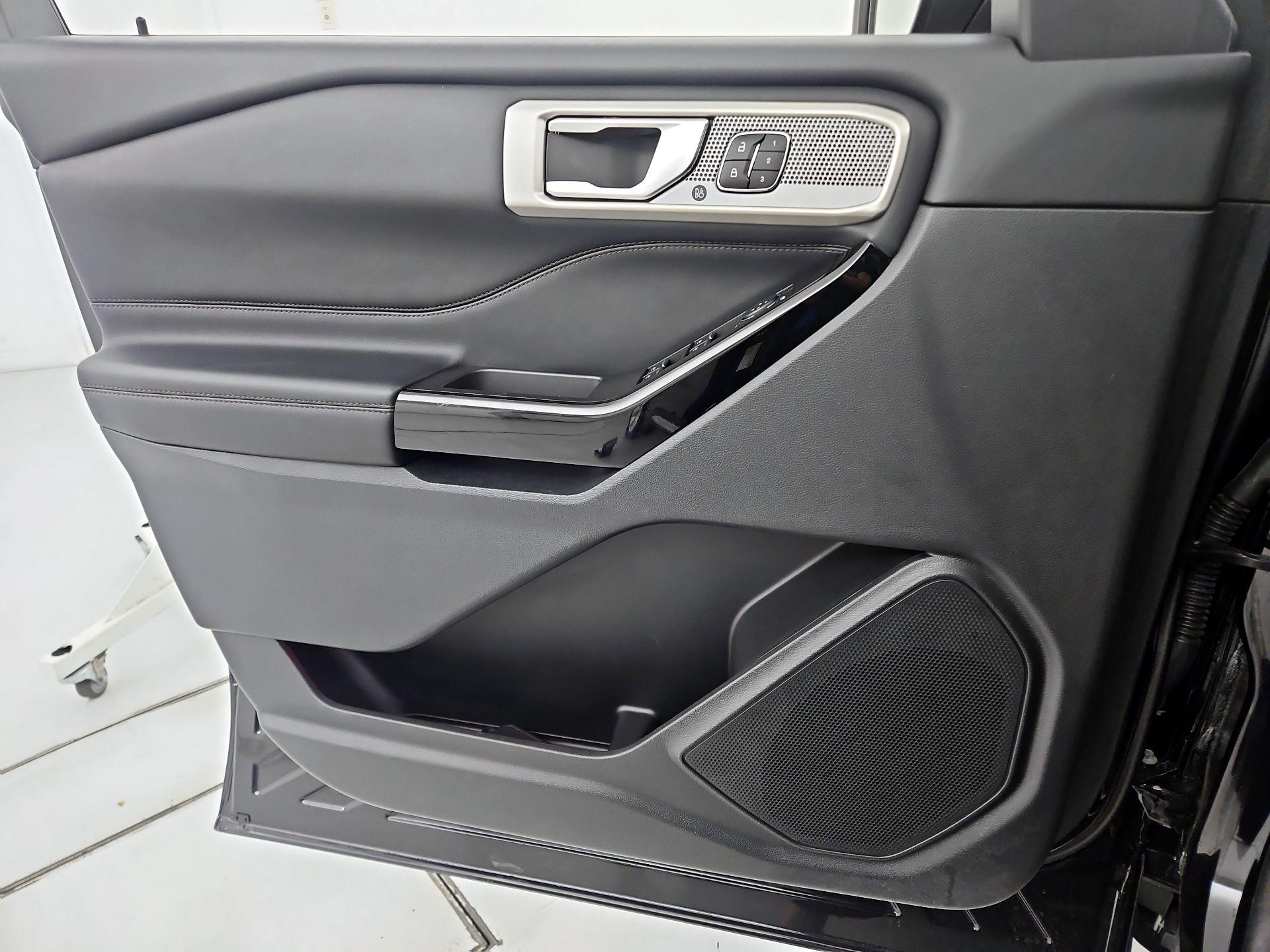 Thumbnail: 2023 Ford Explorer - 12