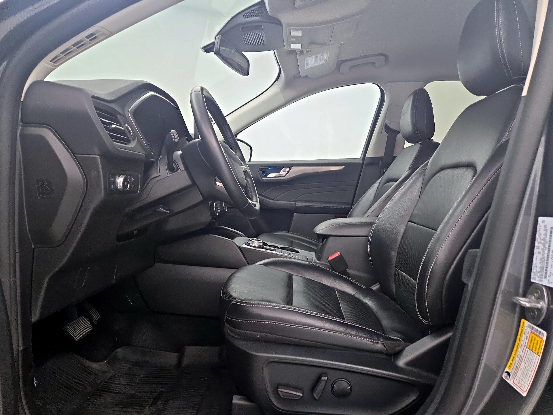 Thumbnail: 2022 Ford Escape - 11