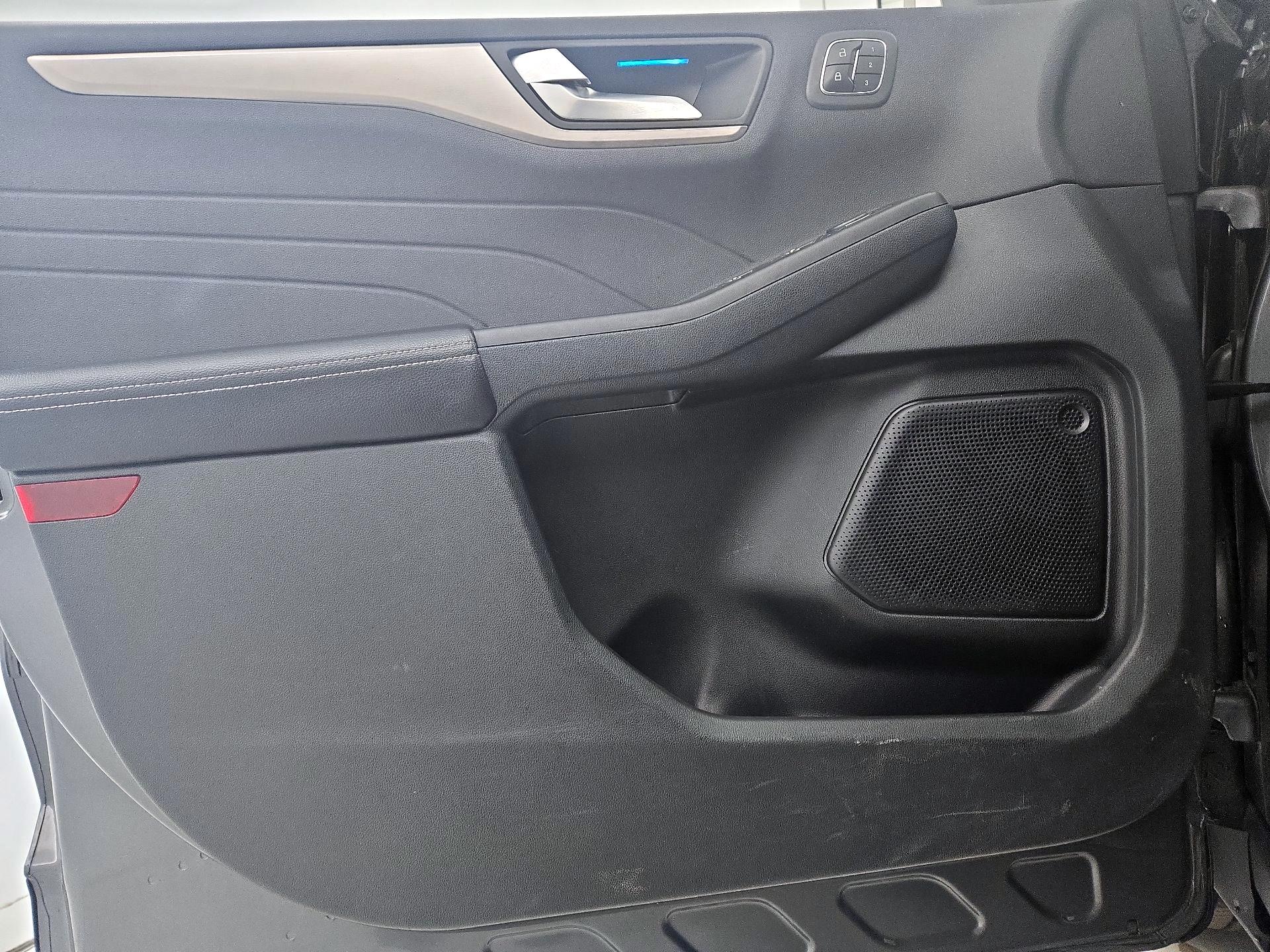 Thumbnail: 2022 Ford Escape - 12