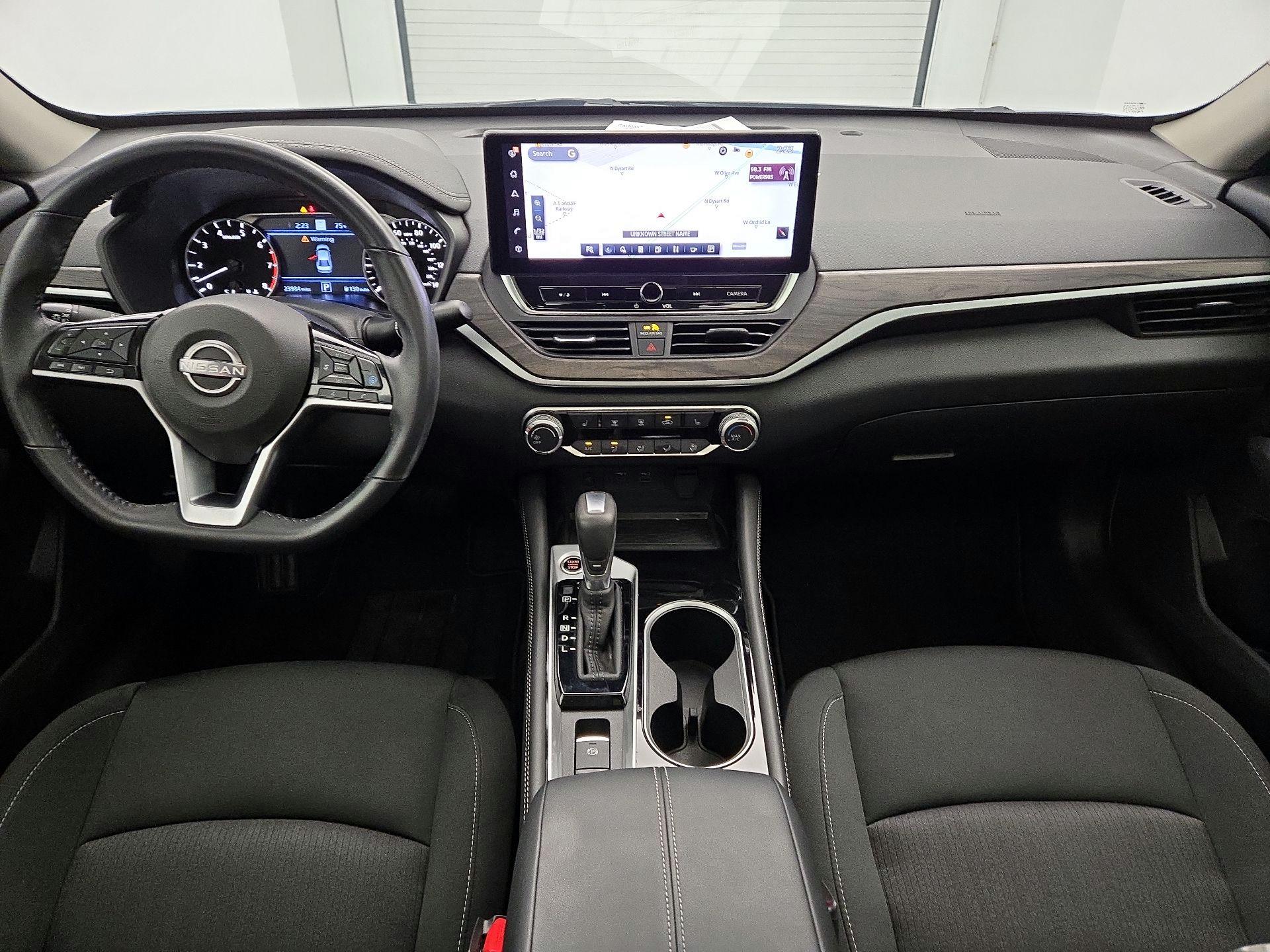 Thumbnail: 2023 Nissan Altima - 9