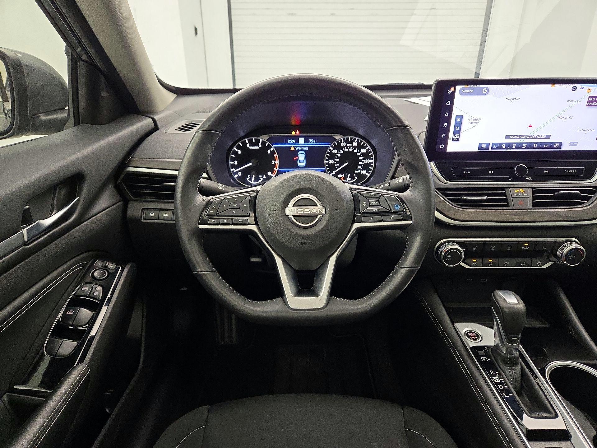 Thumbnail: 2023 Nissan Altima - 10