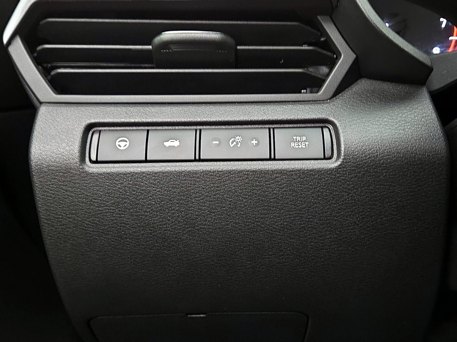 2023 Nissan Altima SV - Photo 14