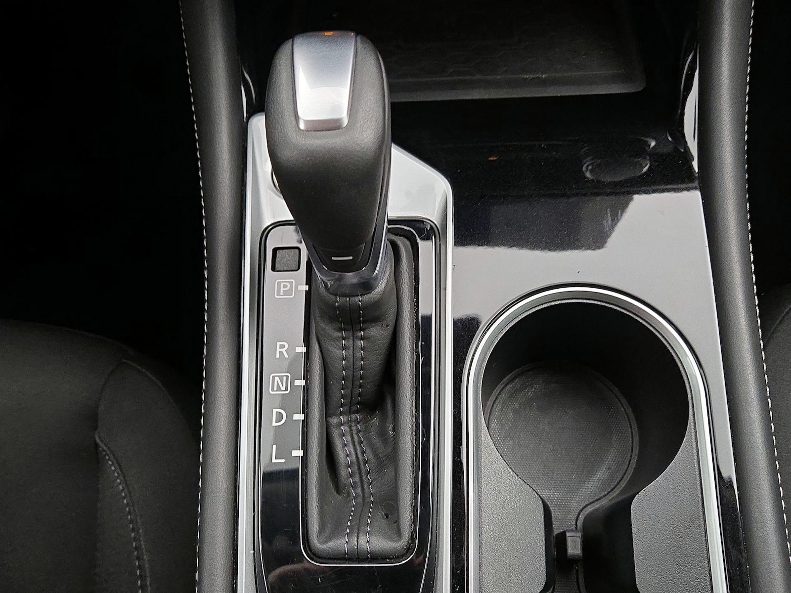 2023 Nissan Altima SV - Photo 19
