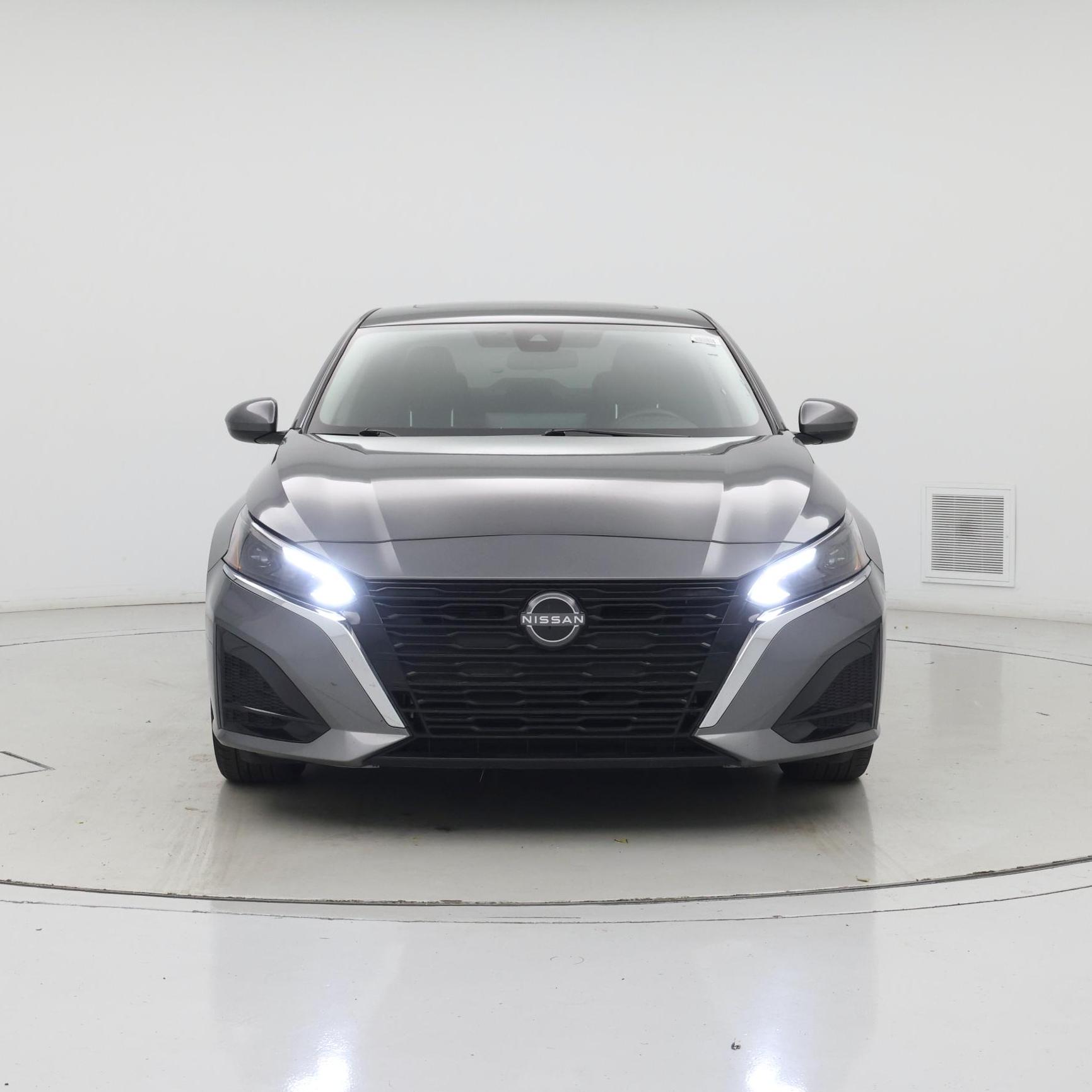 Thumbnail: 2023 Nissan Altima - 5