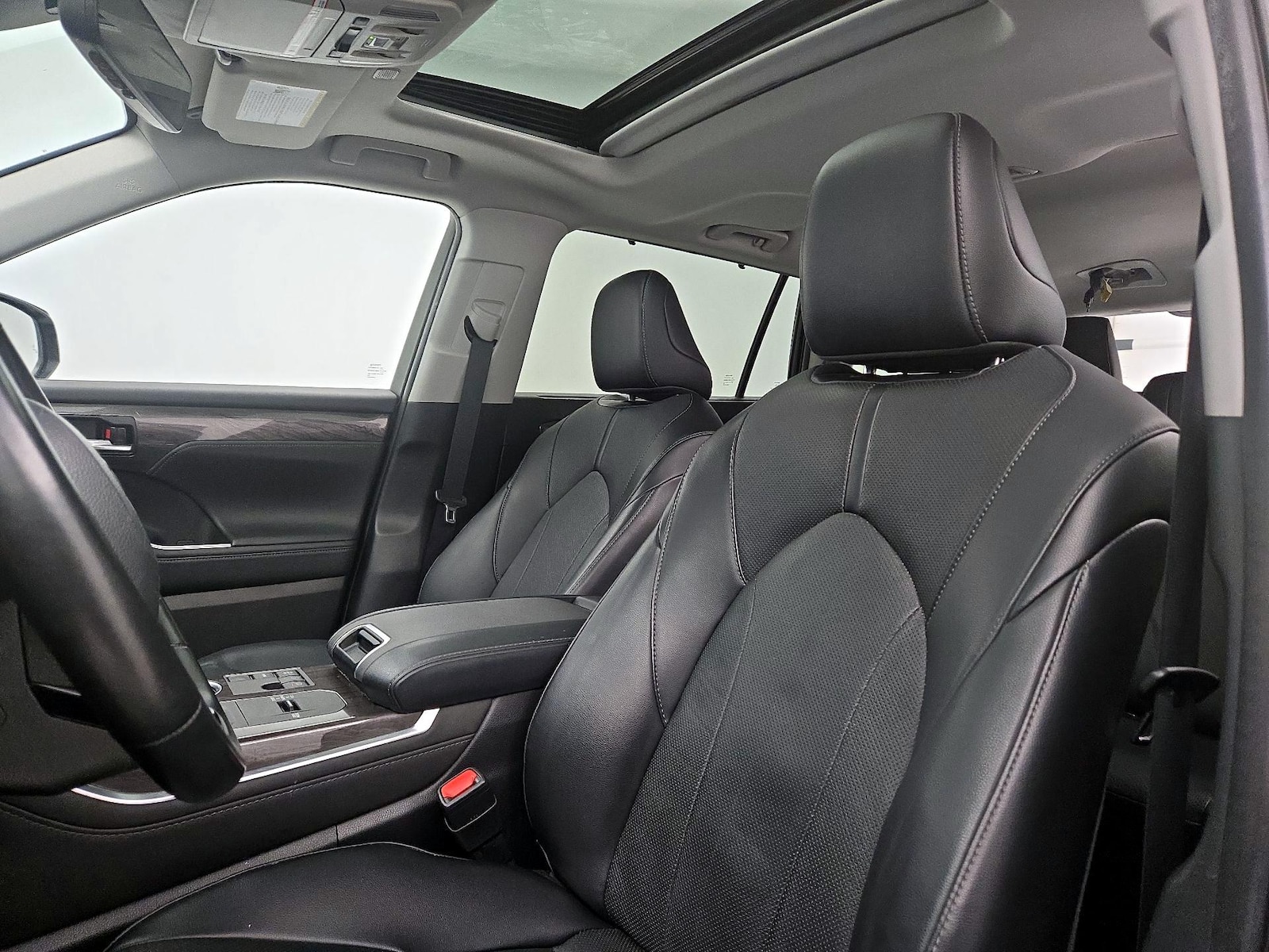 Sunroof(s) & Overhead Airbags