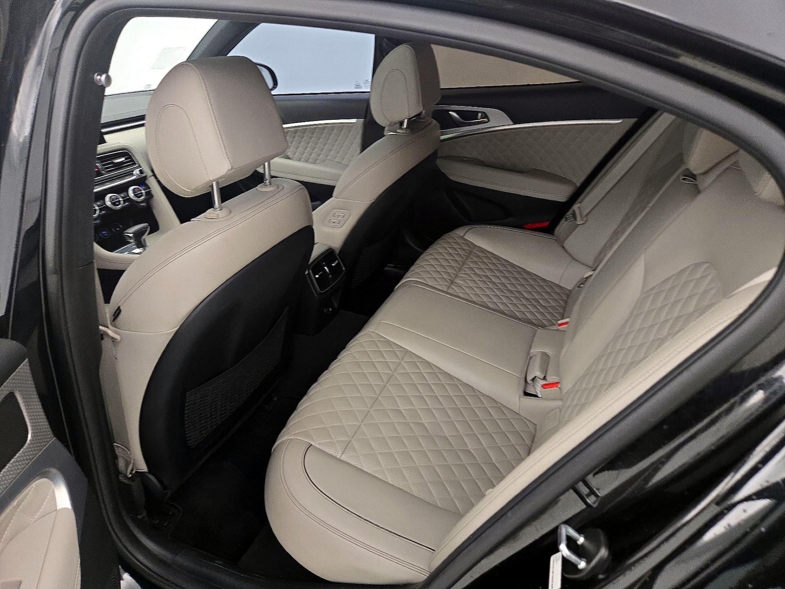2023 GENESIS G70 Standard - Photo 22