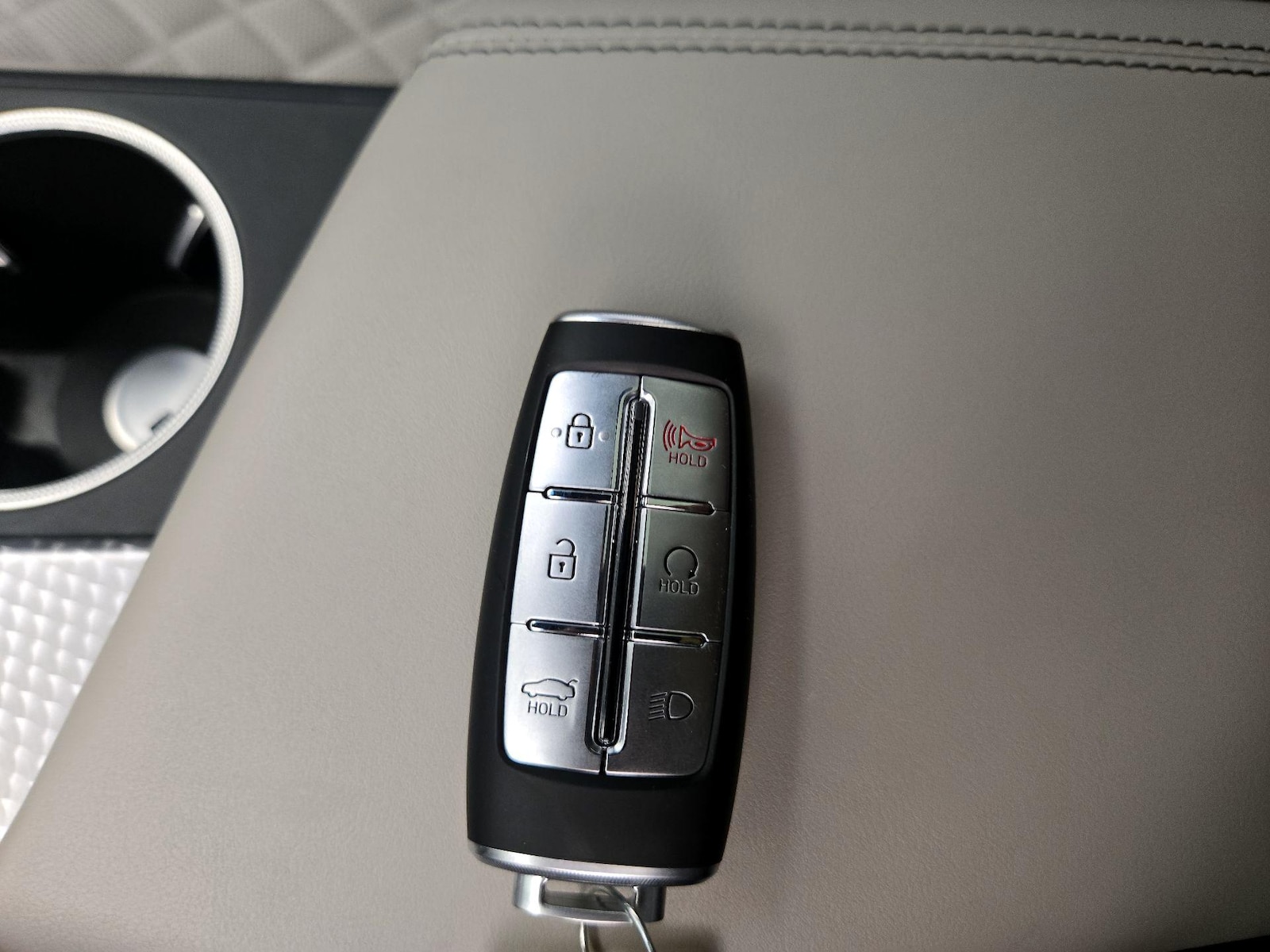 2023 GENESIS G70 Standard - Photo 25
