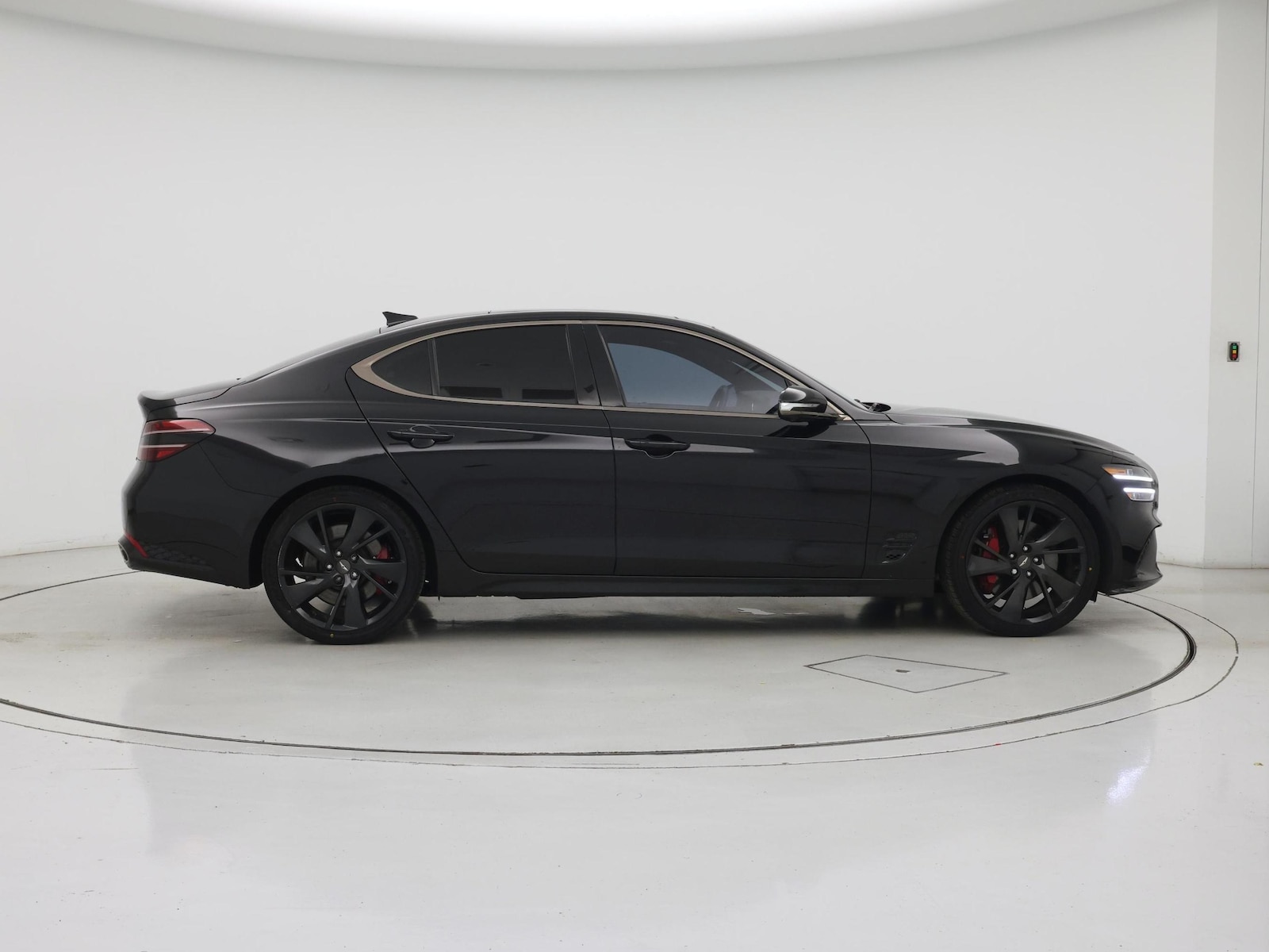 2023 GENESIS G70 Standard - Photo 8