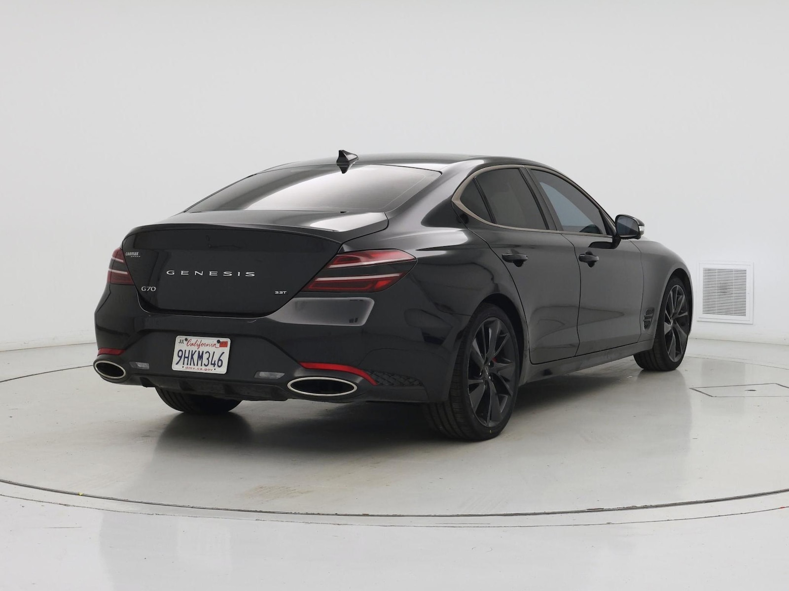 2023 GENESIS G70 Standard - Photo 9