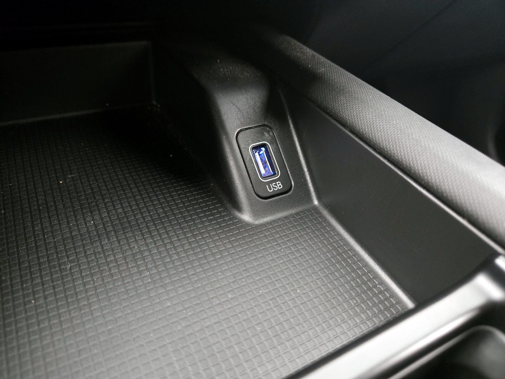 Thumbnail: 2024 Hyundai Ioniq 6 - 19