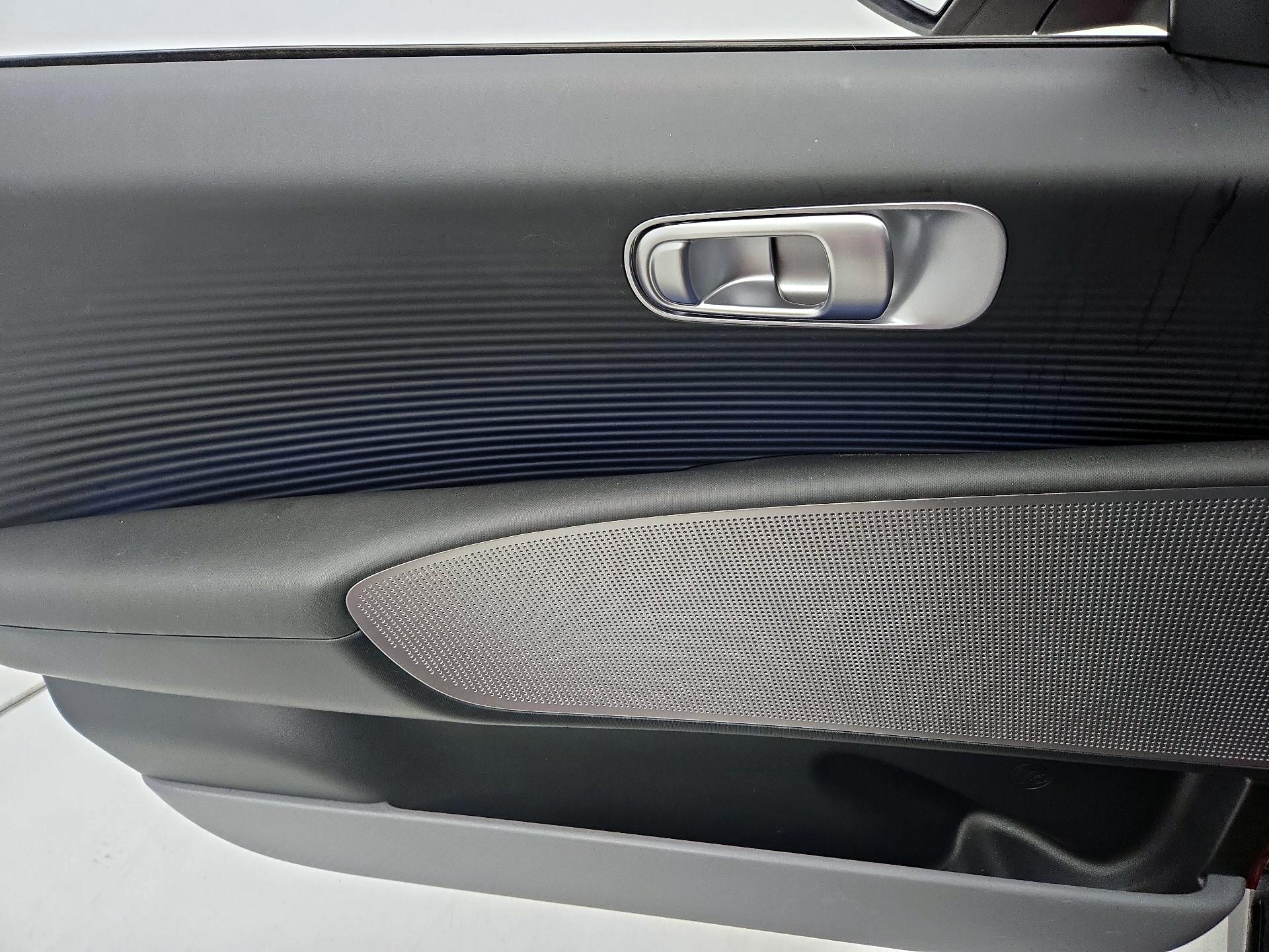 Thumbnail: 2024 Hyundai Ioniq 6 - 12