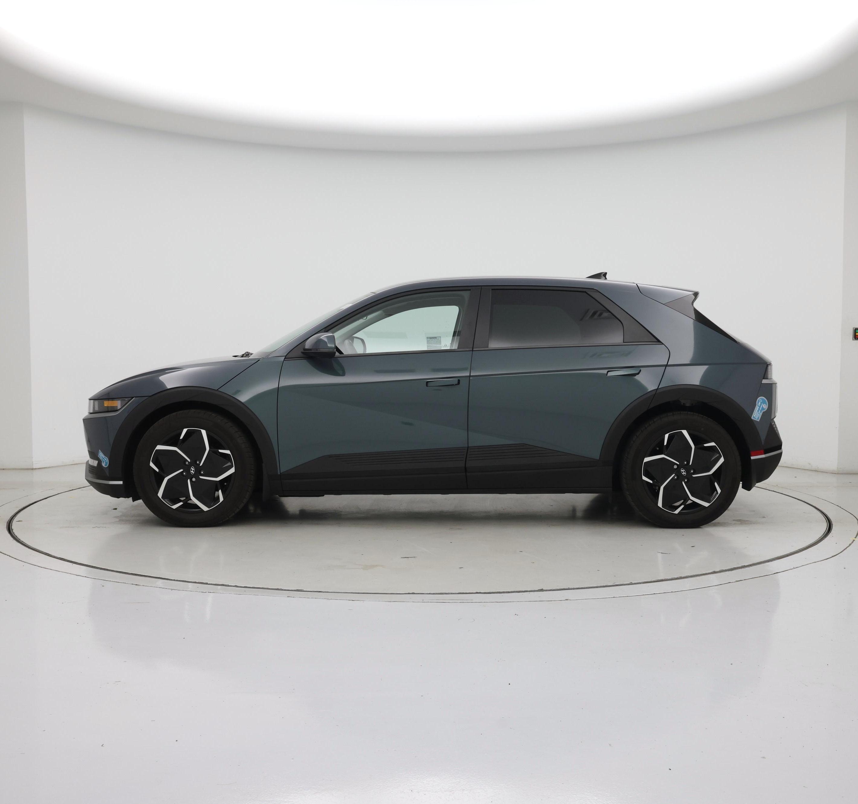 Thumbnail: 2024 Hyundai Ioniq 5 - 3