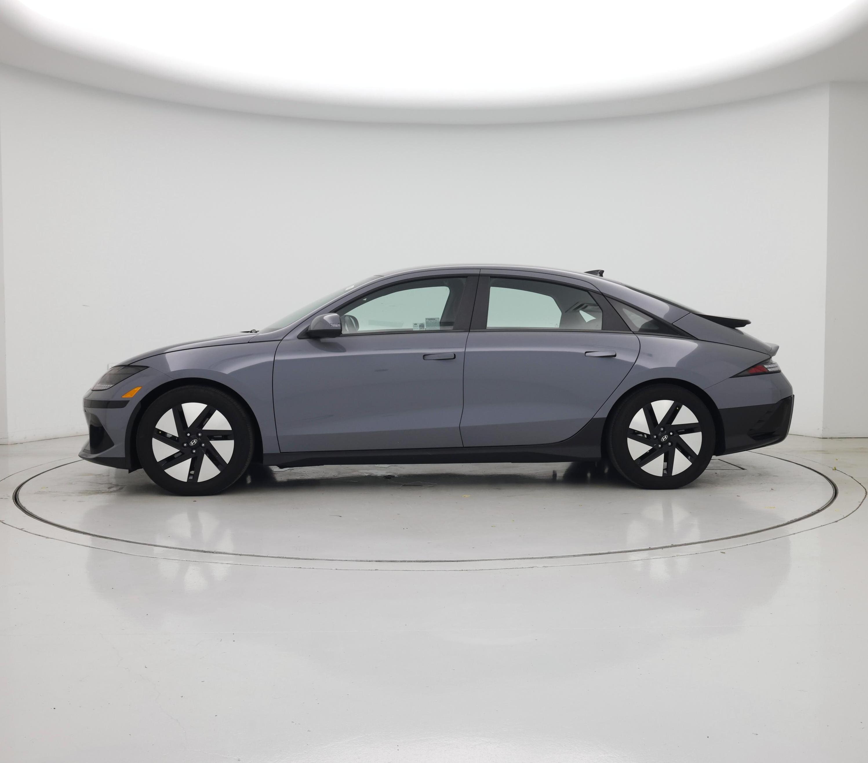 Thumbnail: 2024 Hyundai Ioniq 6 - 3