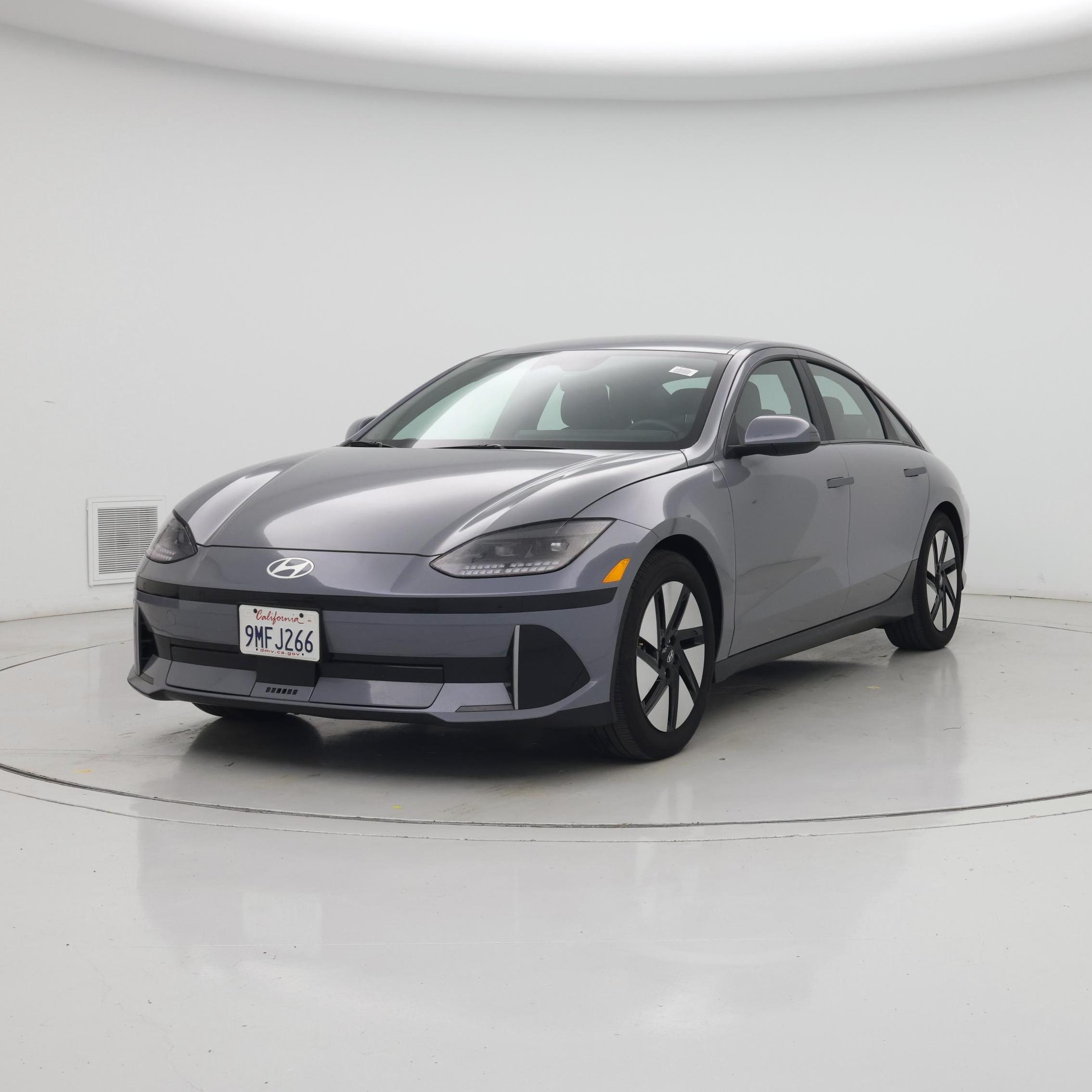 Thumbnail: 2024 Hyundai Ioniq 6 - 4