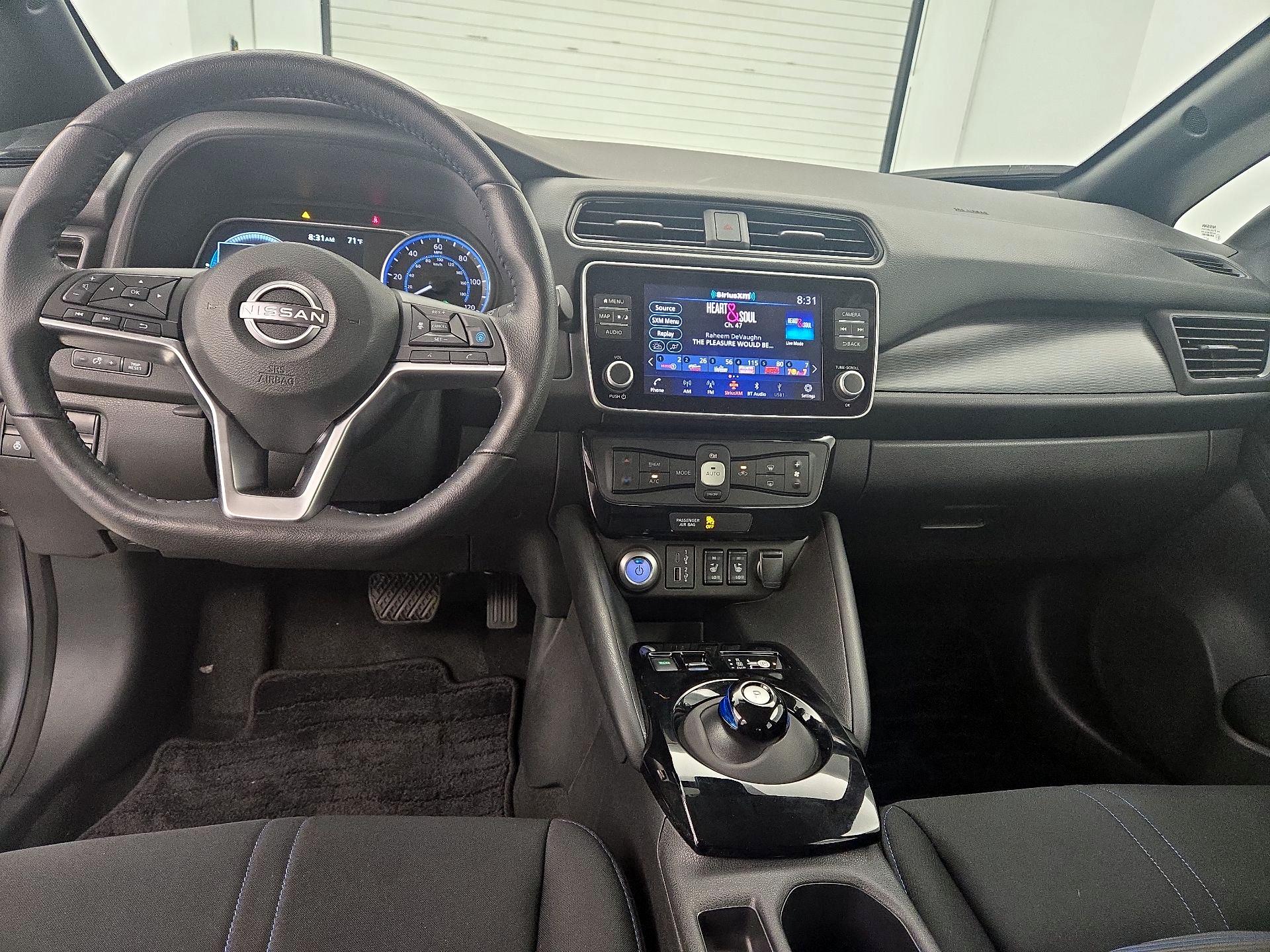Thumbnail: 2023 Nissan Leaf - 9