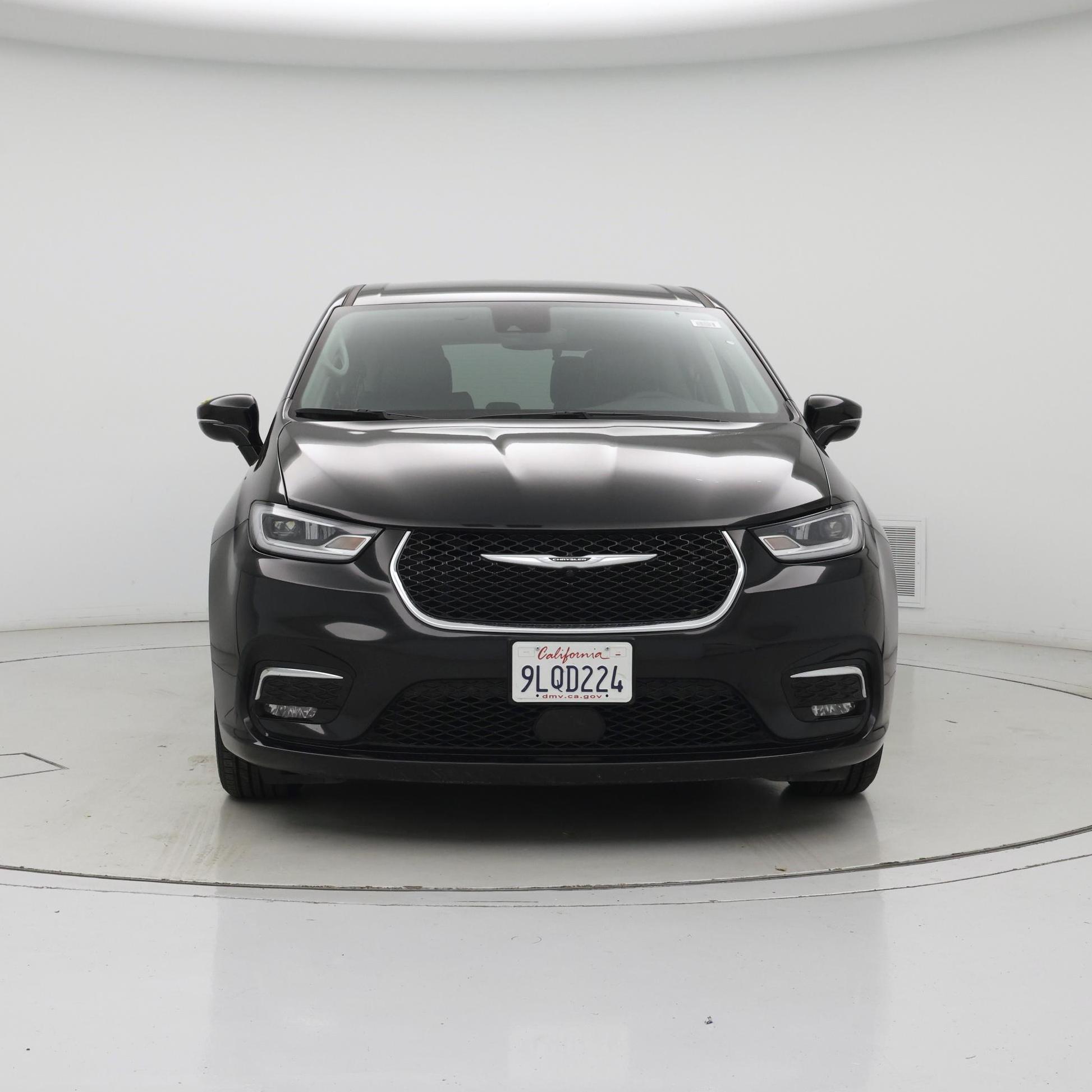 Thumbnail: 2024 Chrysler Pacifica - 5