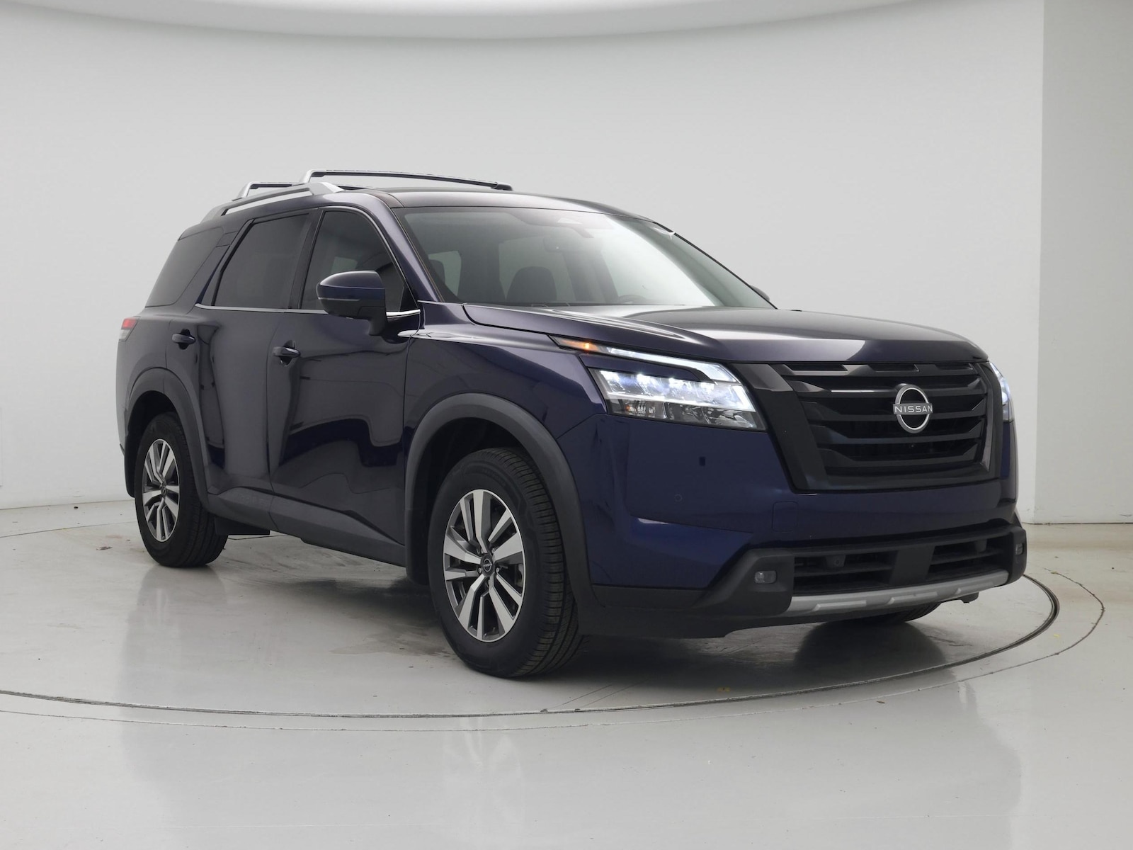 2023 Nissan Pathfinder SL - Photo 2