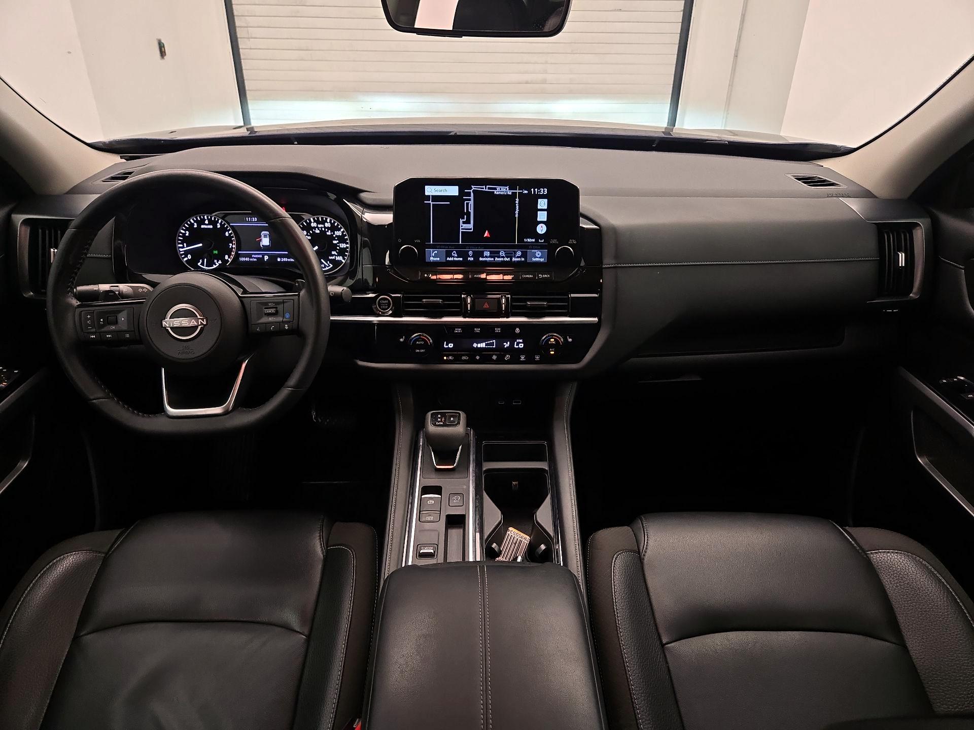Thumbnail: 2023 Nissan Pathfinder - 9