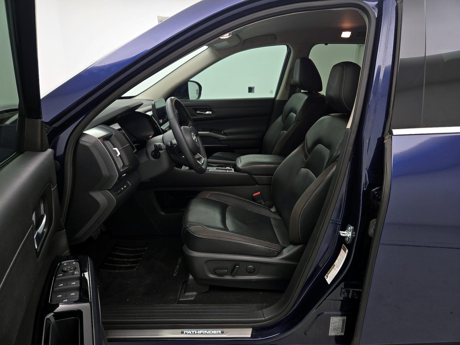 2023 Nissan Pathfinder SL - Photo 12