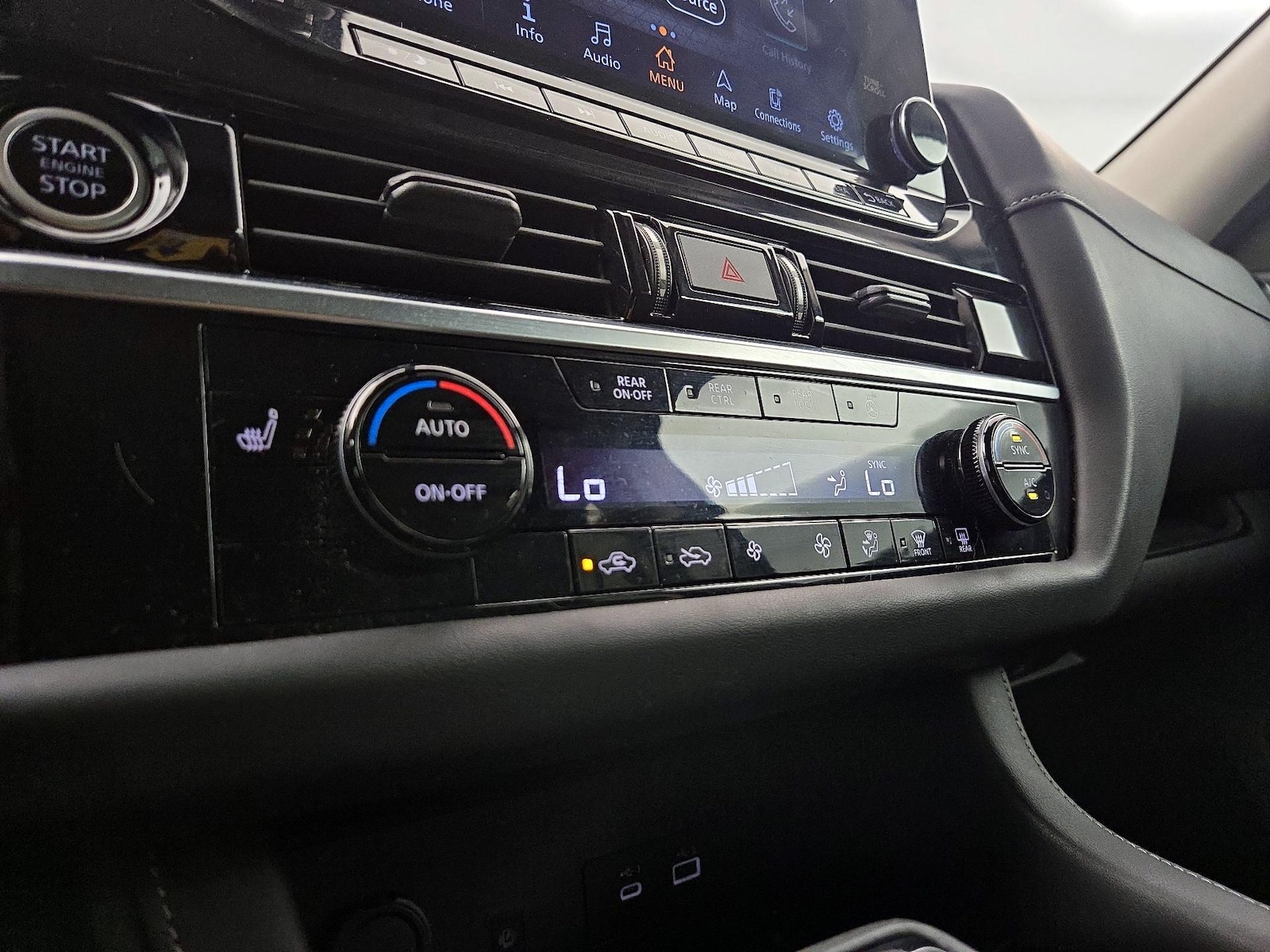 2023 Nissan Pathfinder SL - Photo 18