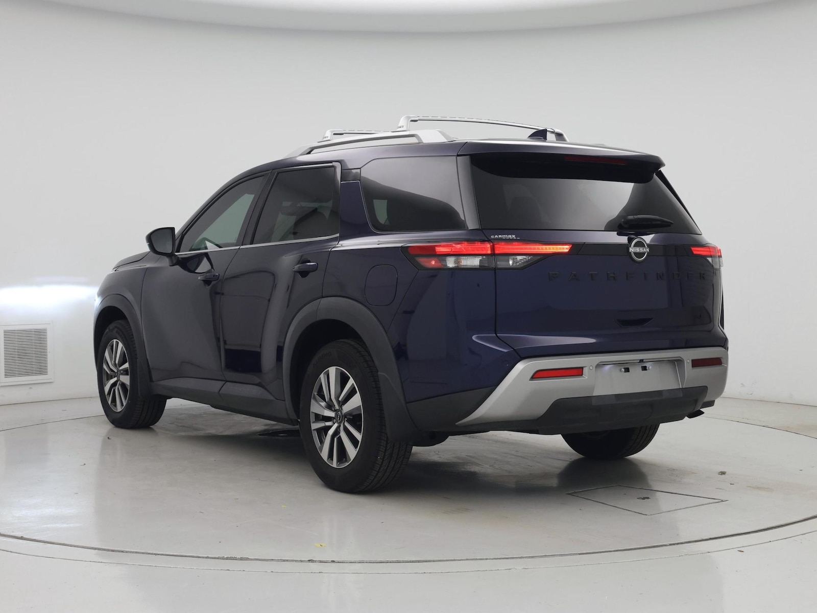 2023 Nissan Pathfinder SL - Photo 3