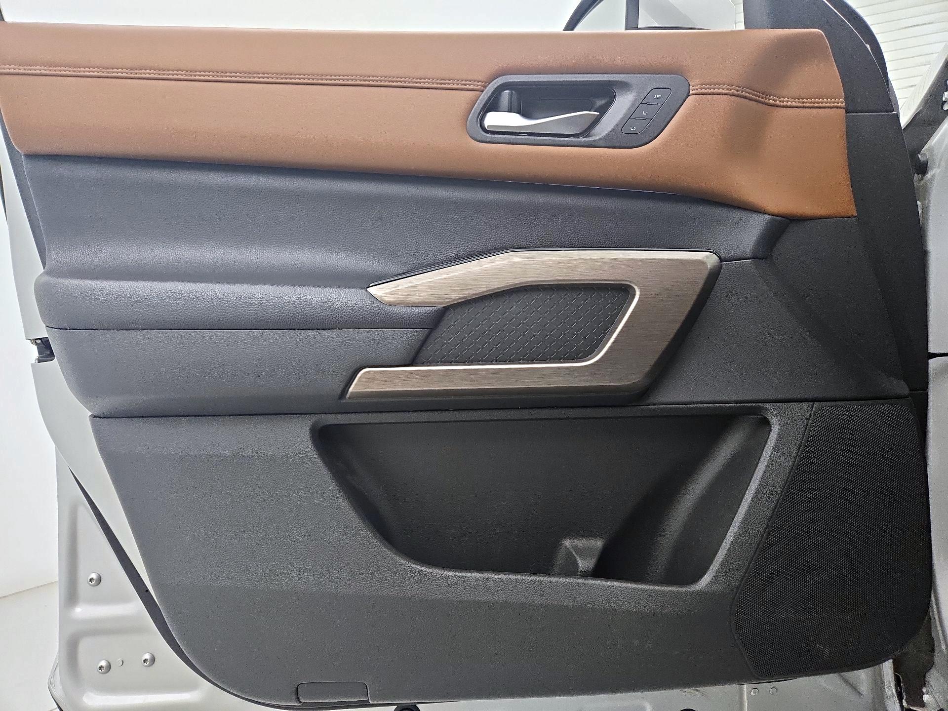 Thumbnail: 2023 Nissan Pathfinder - 12
