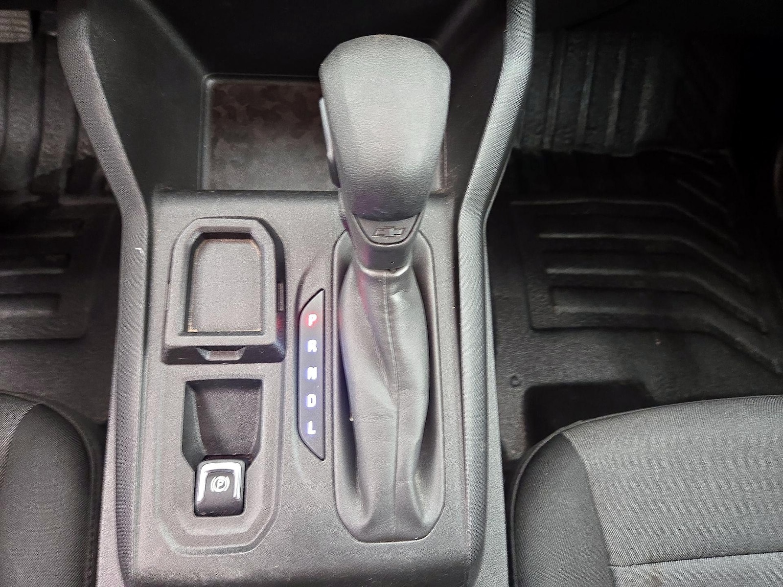 2023 Chevrolet Colorado Work Truck - Photo 18