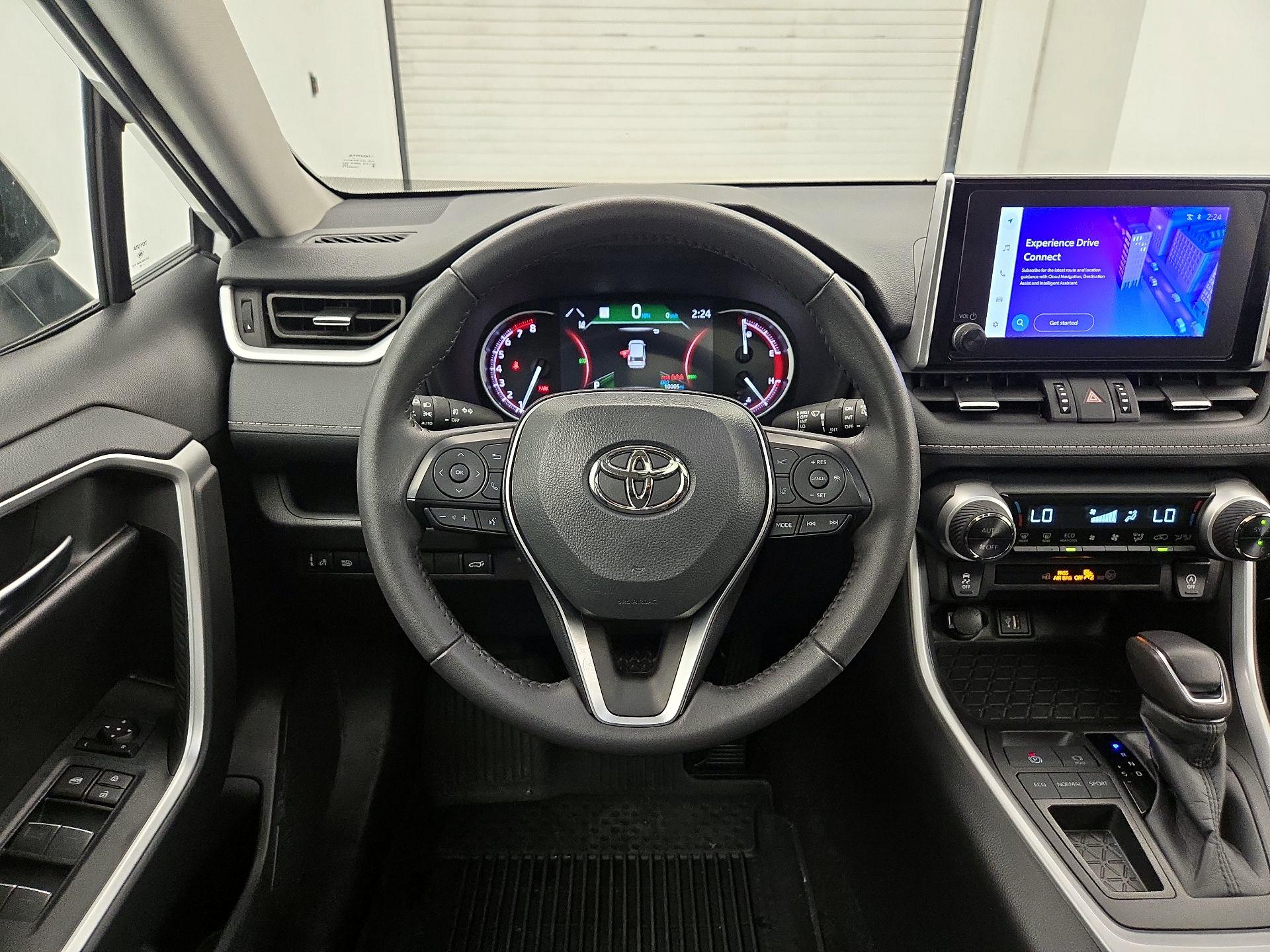Thumbnail: 2025 Toyota RAV4 - 10