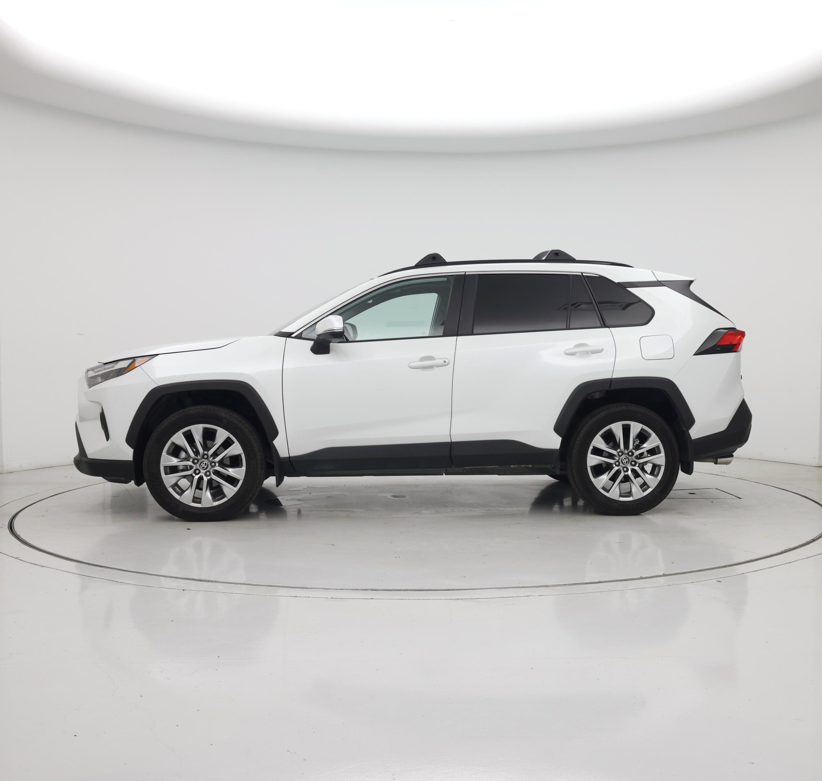 Thumbnail: 2025 Toyota RAV4 - 3