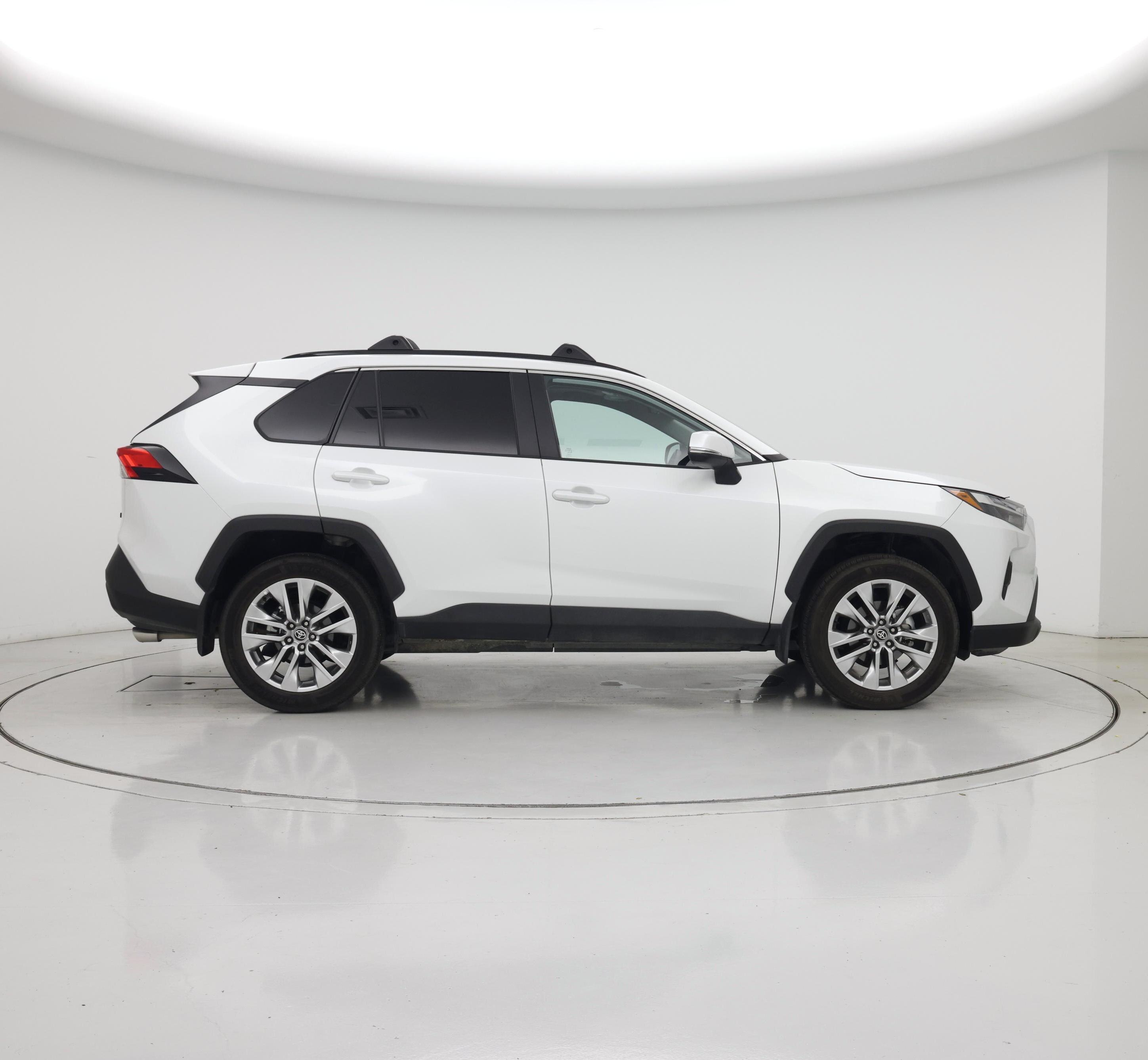Thumbnail: 2025 Toyota RAV4 - 7