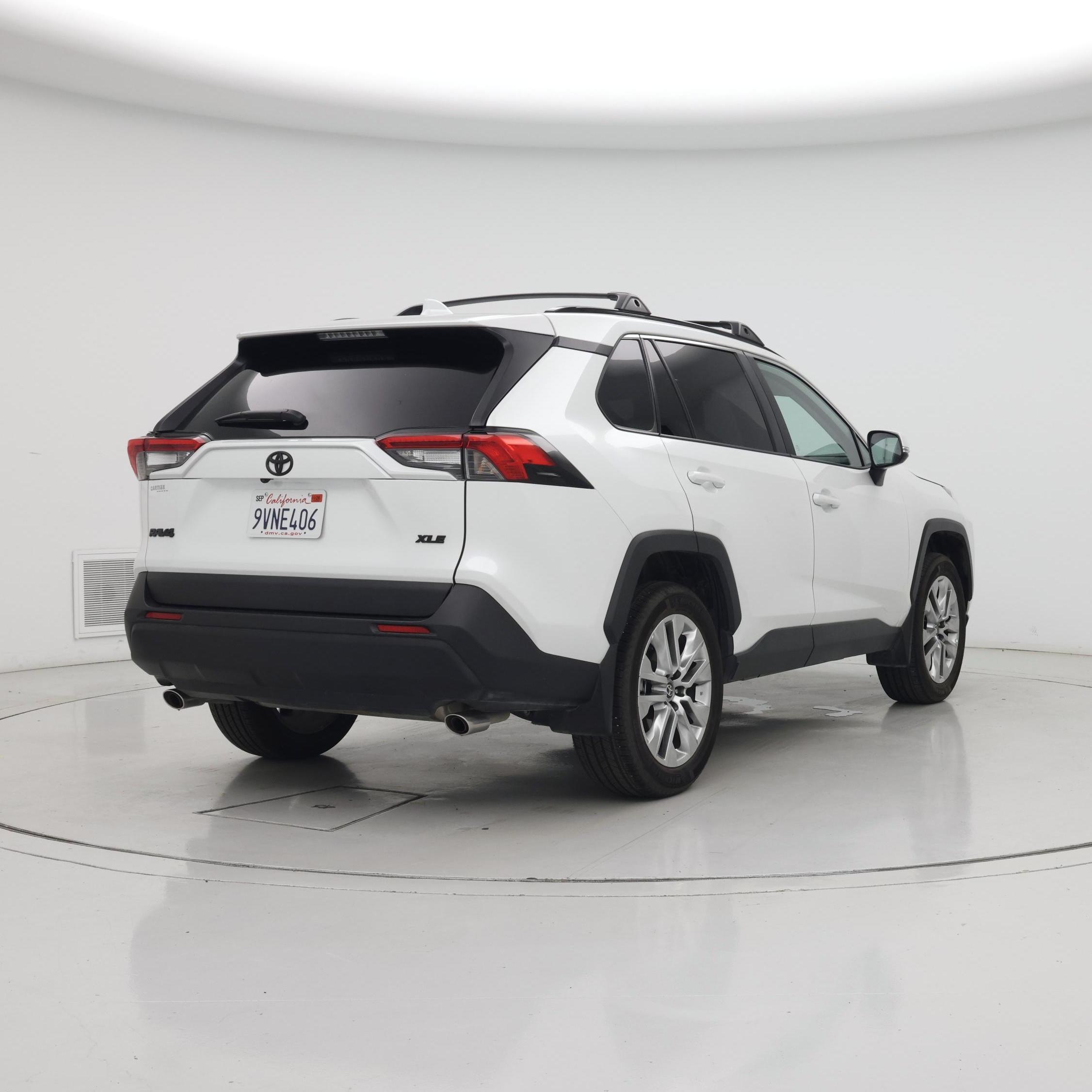 Thumbnail: 2025 Toyota RAV4 - 8