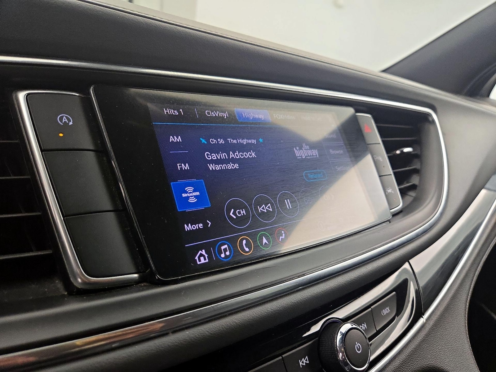2022 Buick Enclave Premium - Photo 17