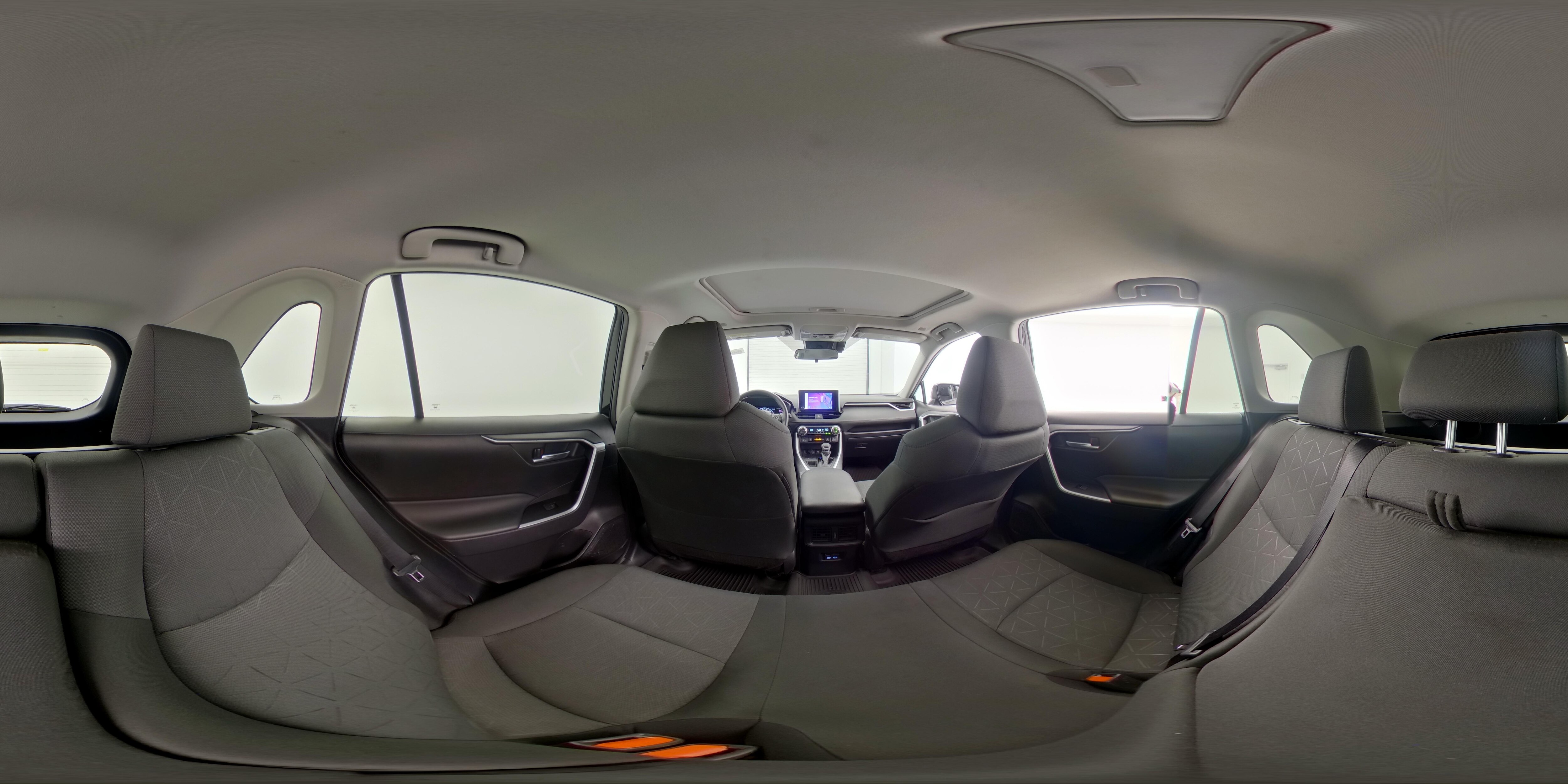 2024 Toyota RAV4 XLE - Photo 26