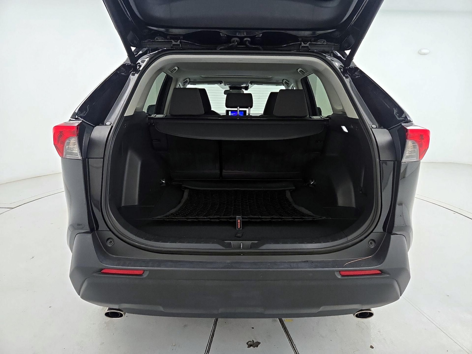2024 Toyota RAV4 XLE - Photo 22