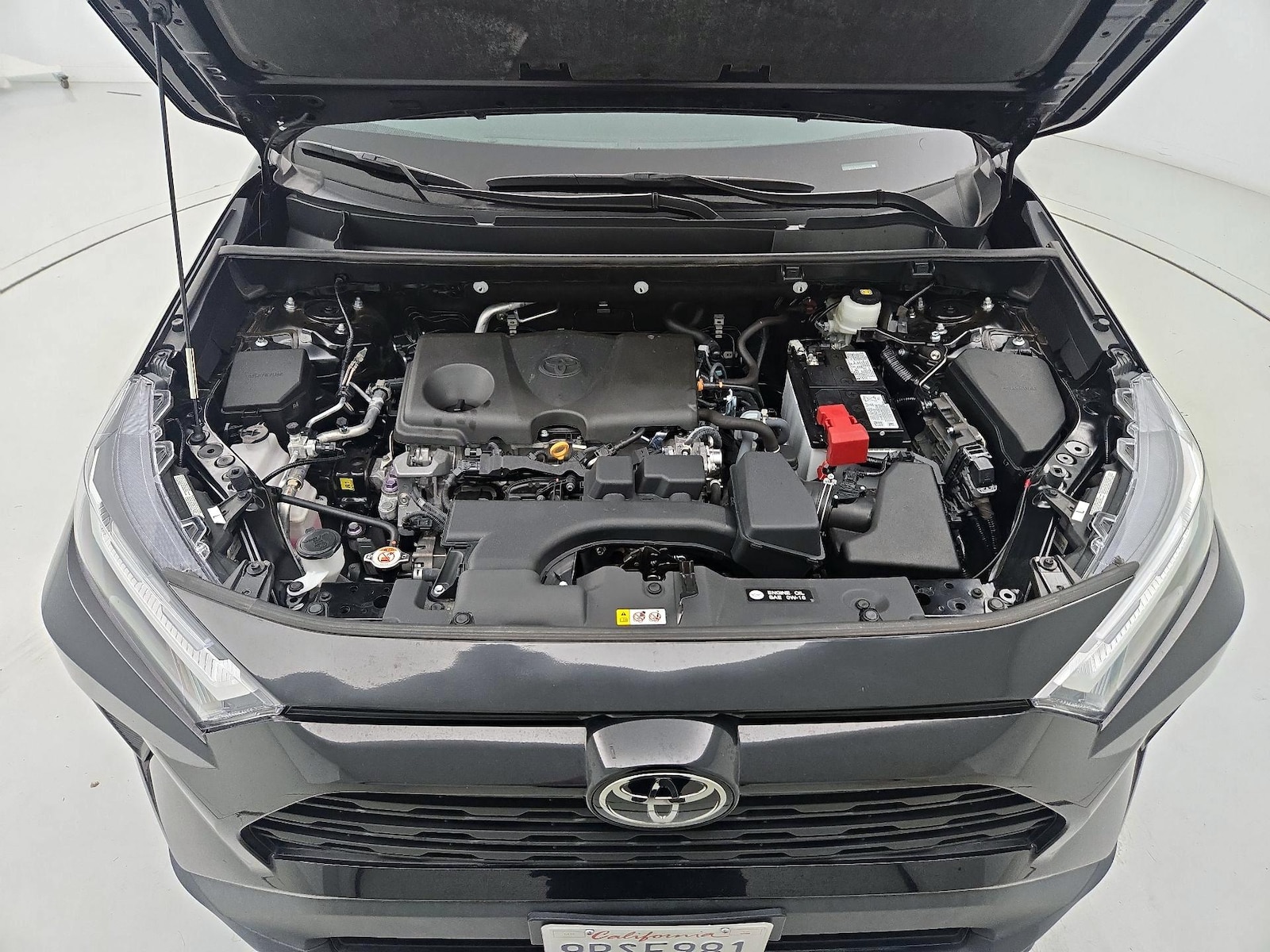 2024 Toyota RAV4 XLE - Photo 23