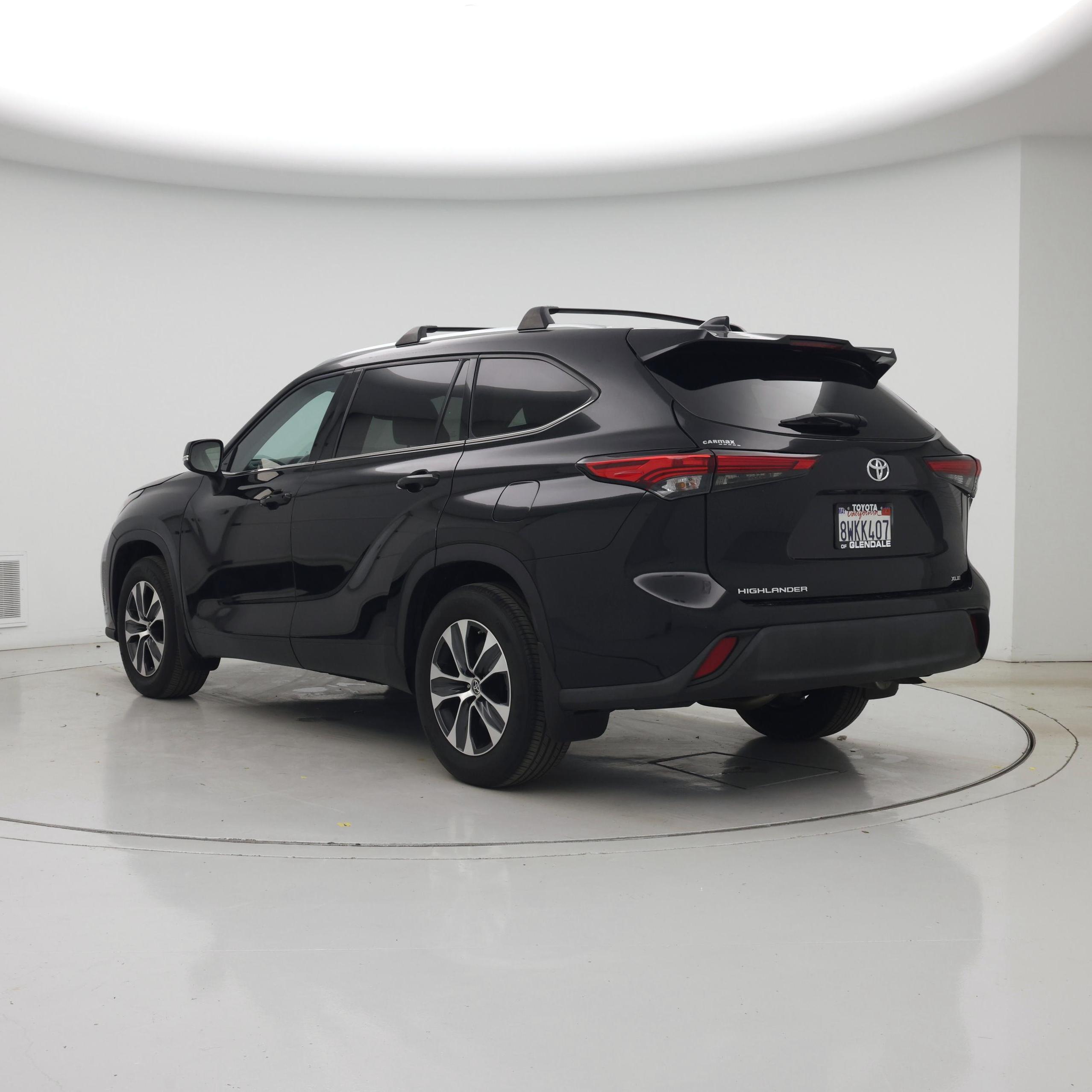Thumbnail: 2021 Toyota Highlander - 2