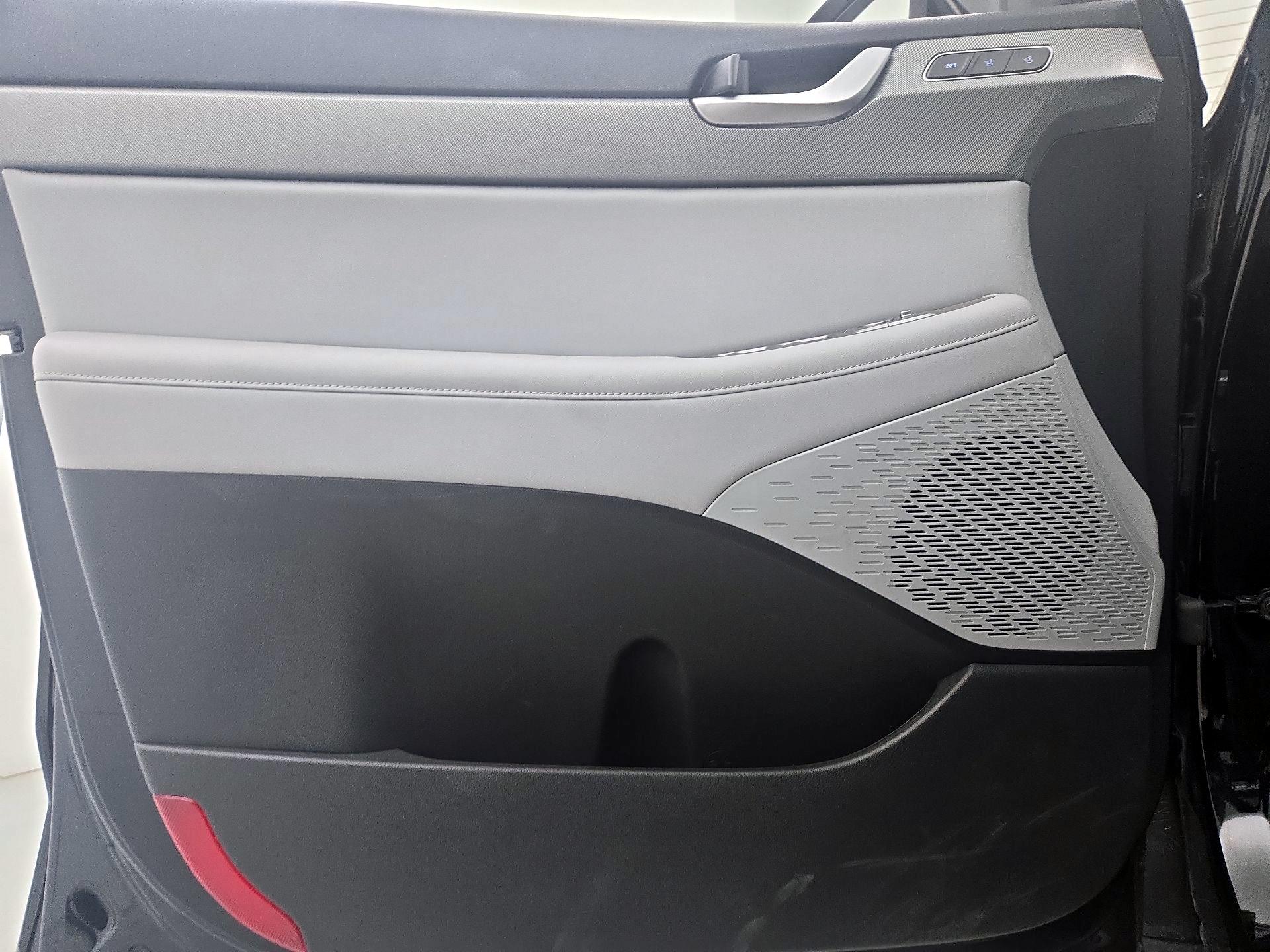 Thumbnail: 2025 Hyundai Palisade - 12