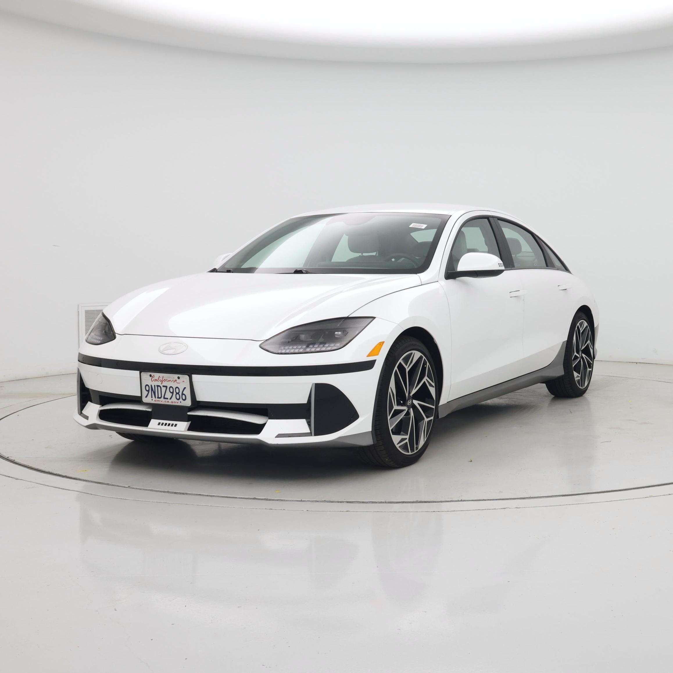 Thumbnail: 2024 Hyundai Ioniq 6 - 4