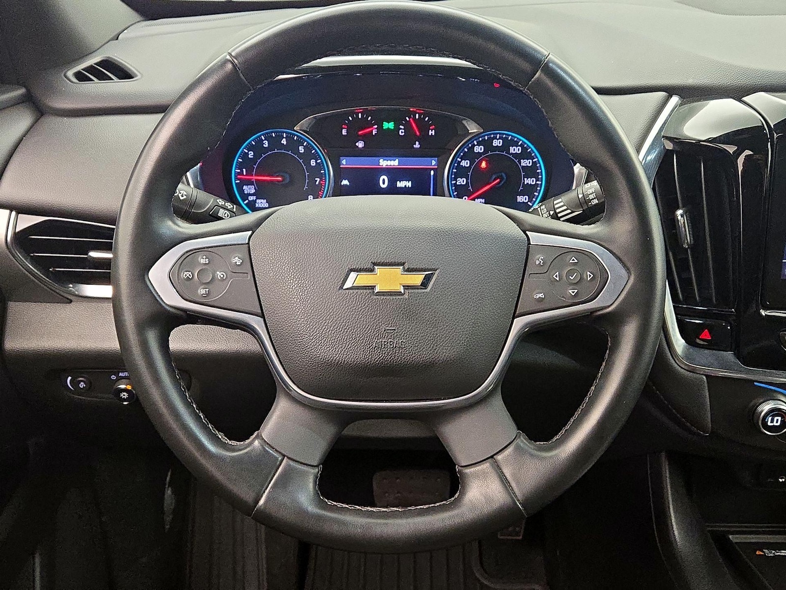 2023 Chevrolet Traverse 1LT - Photo 11