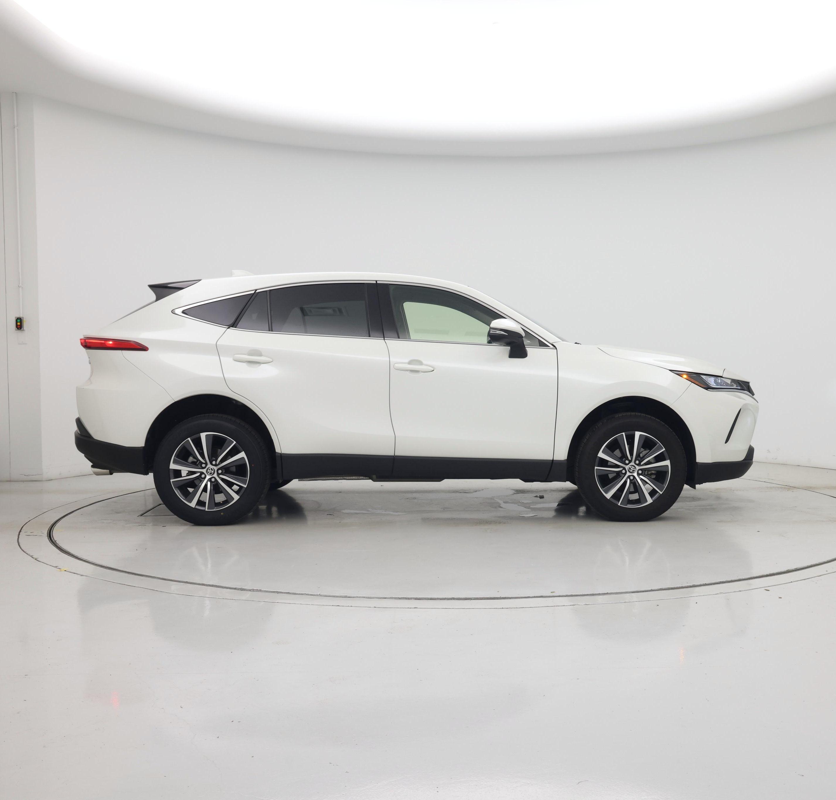 Thumbnail: 2022 Toyota Venza - 7