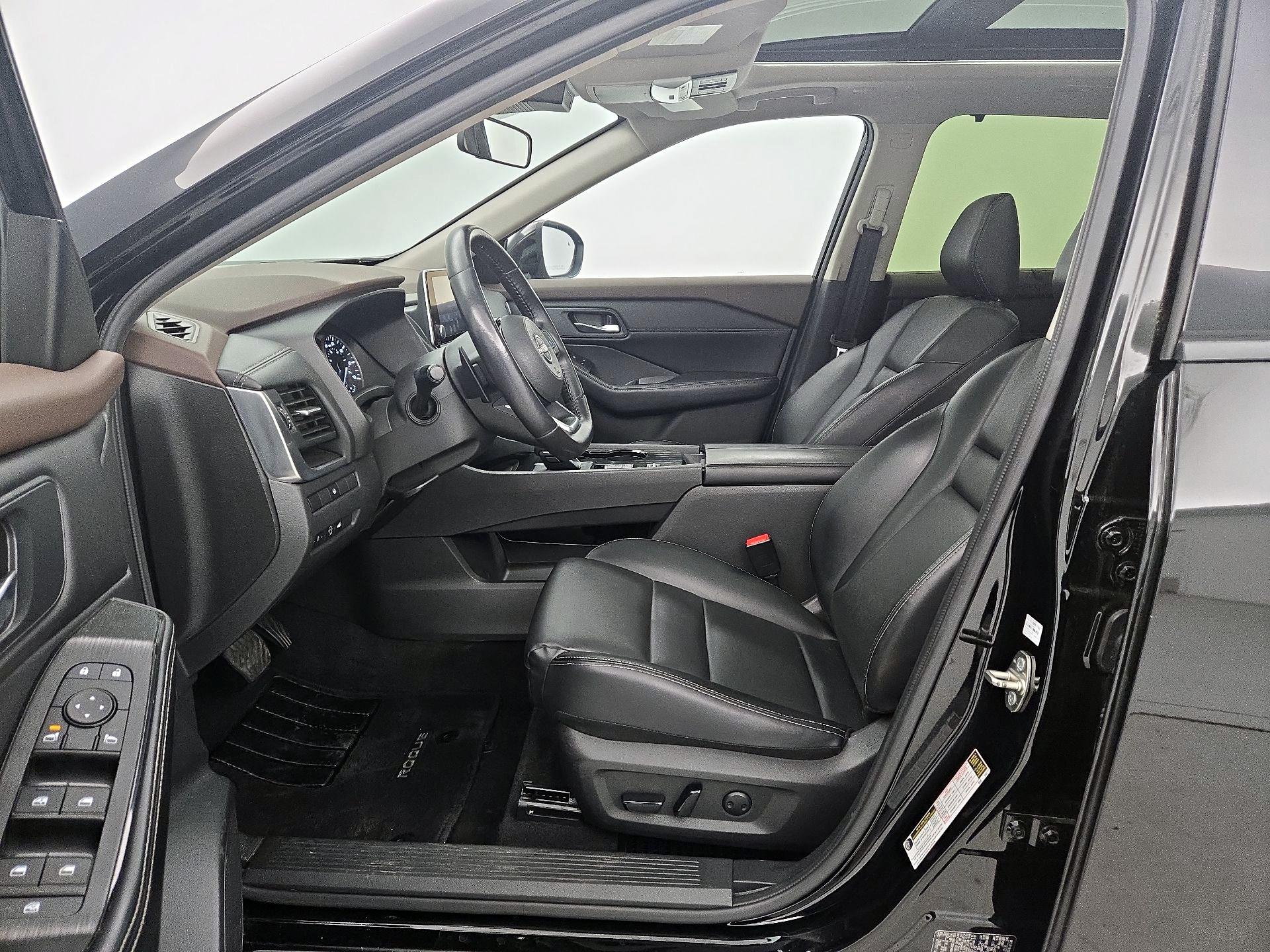 Thumbnail: 2023 Nissan Rogue - 11