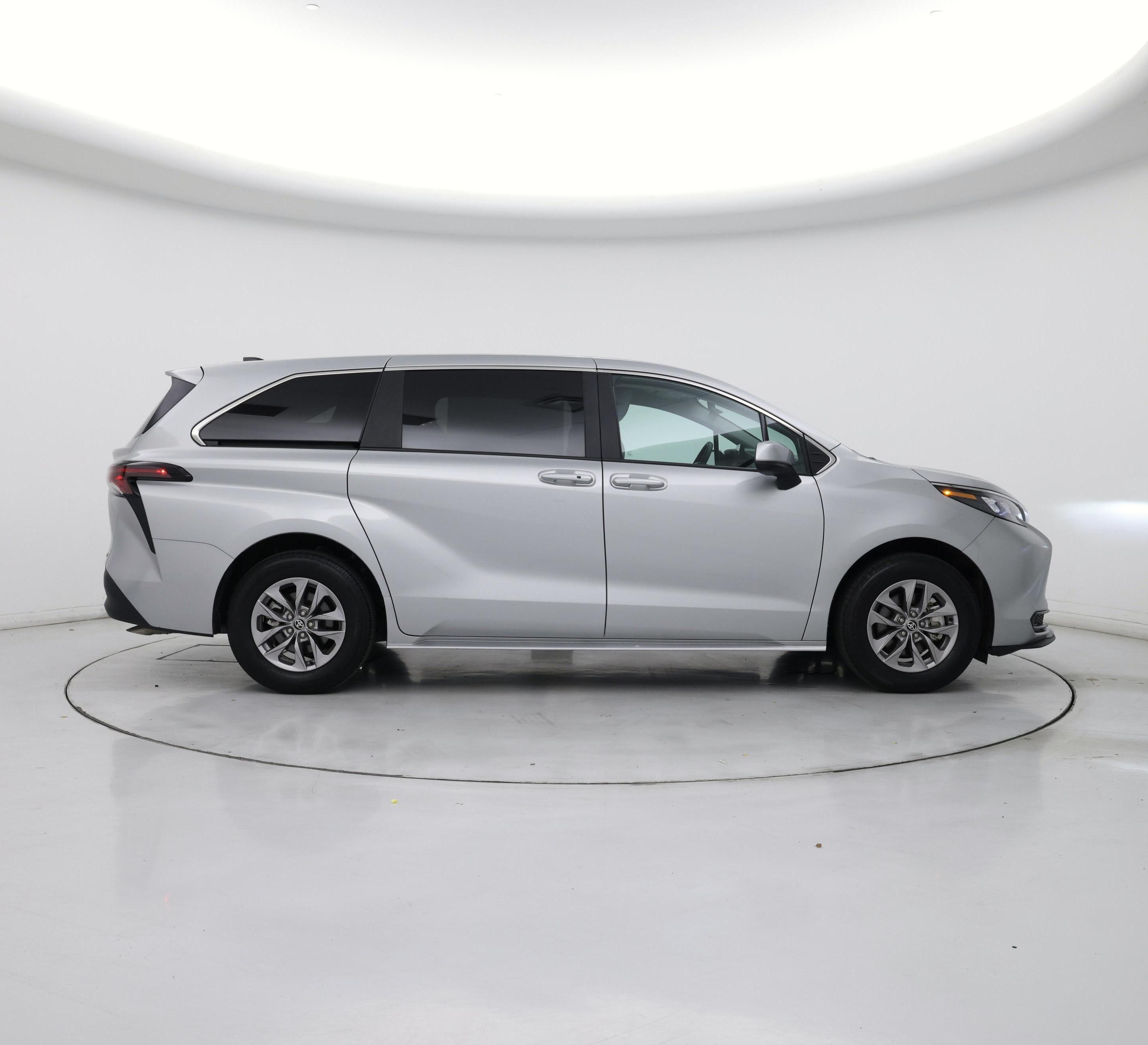 Thumbnail: 2025 Toyota Sienna - 7
