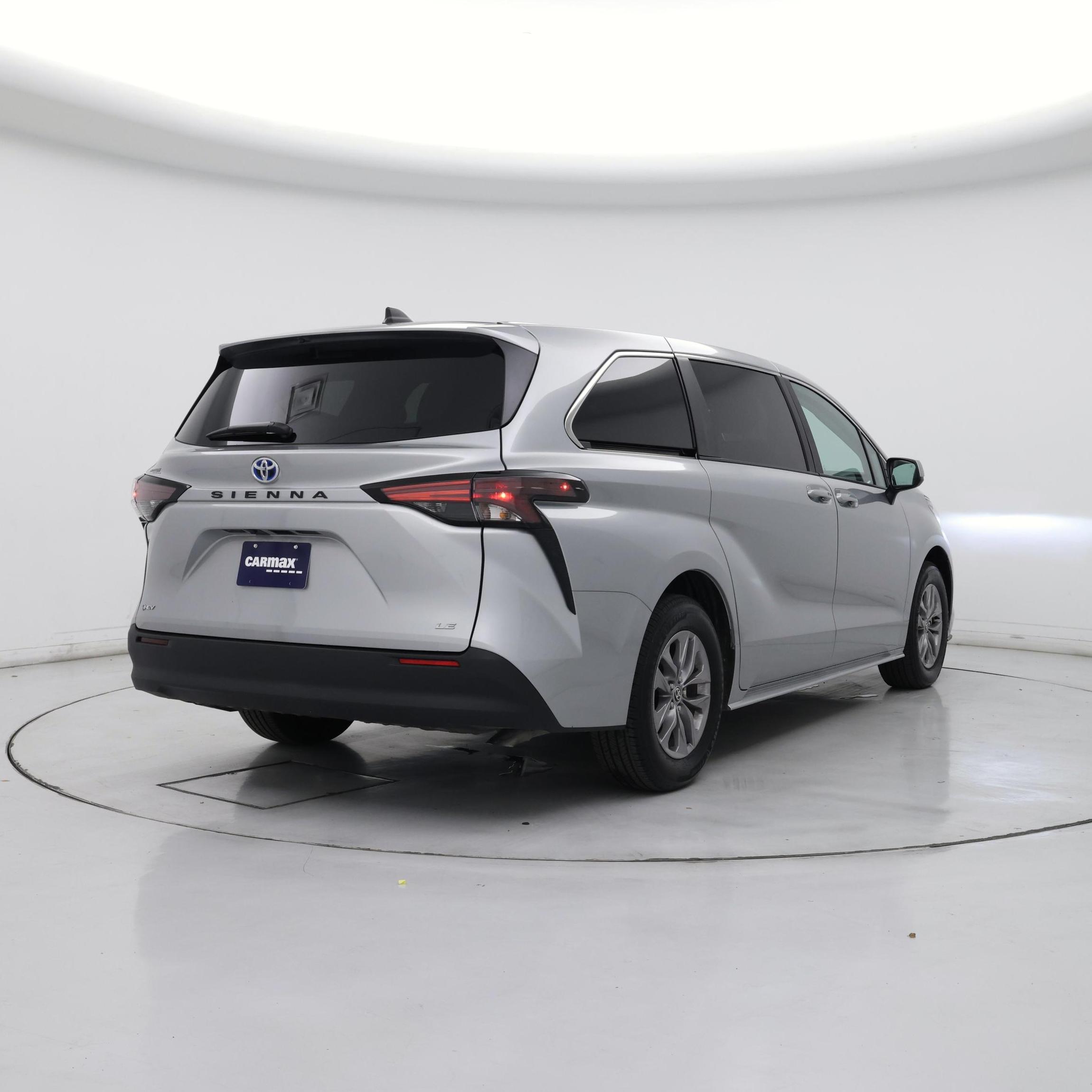 Thumbnail: 2025 Toyota Sienna - 8